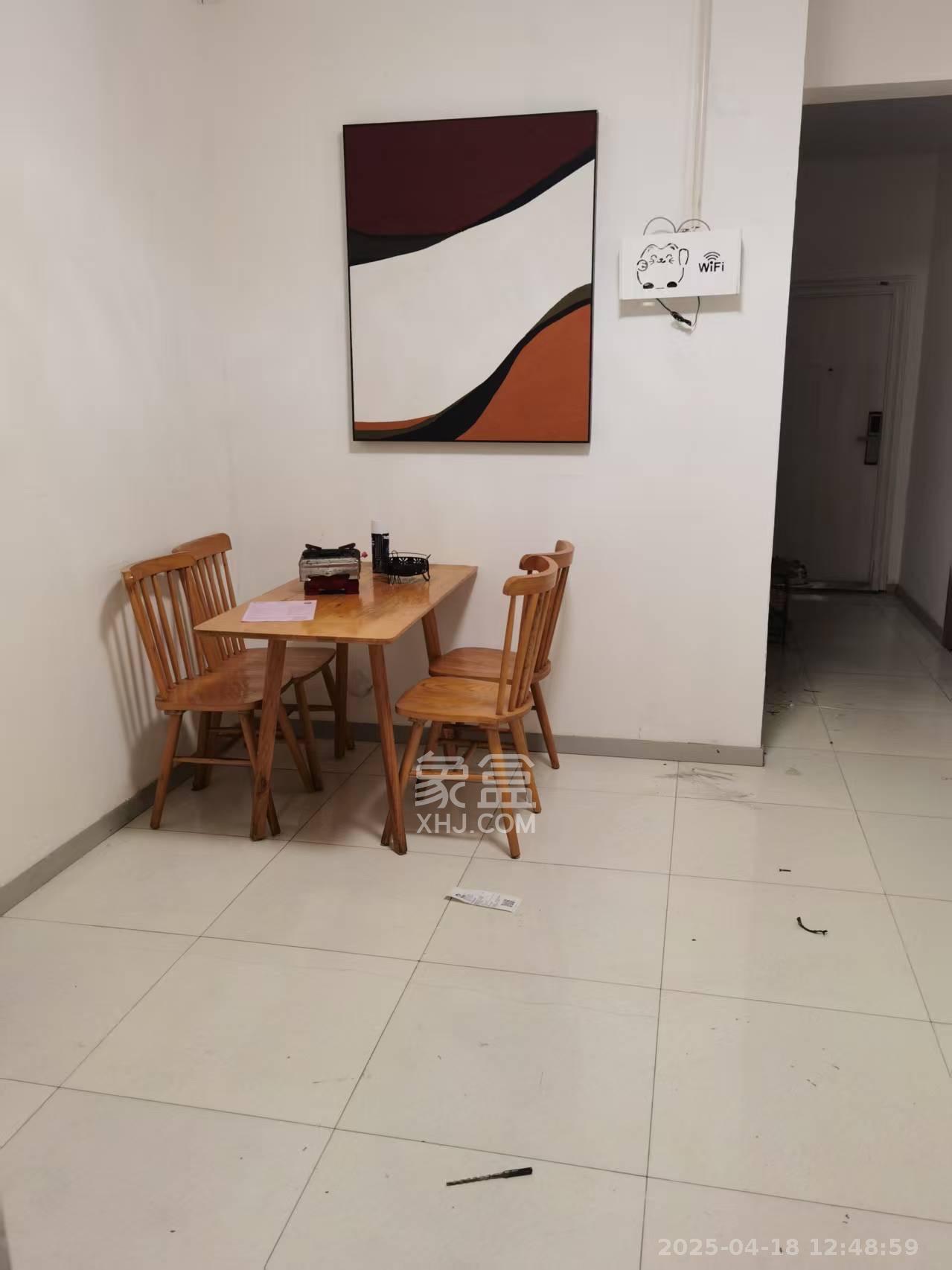 湘江世纪城临江苑 1室2厅2卫 700.0元/月 湘江世纪城临江苑 1室2厅2卫 700.0元/月室内图