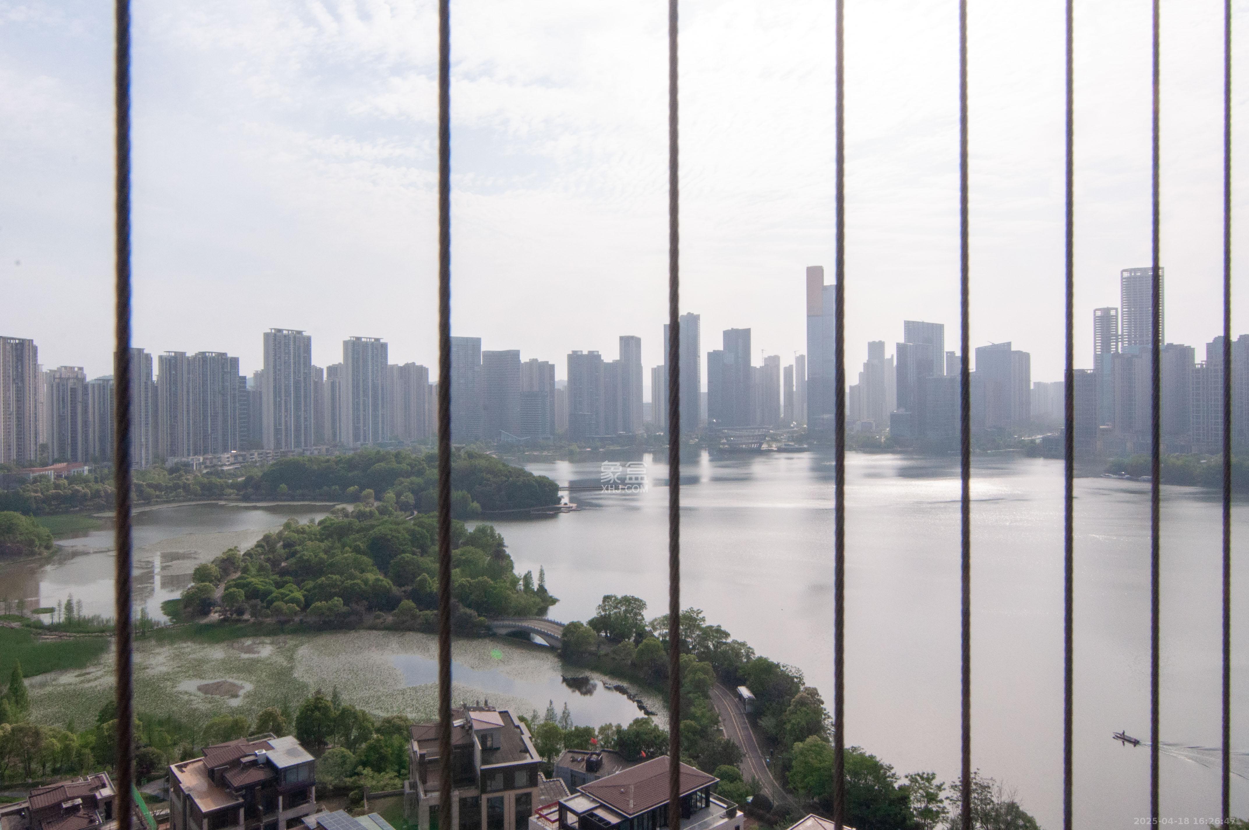 中海梅溪湖壹号  3室2厅2卫    159.0万 中海梅溪湖壹号  3室2厅2卫    159.0万其他