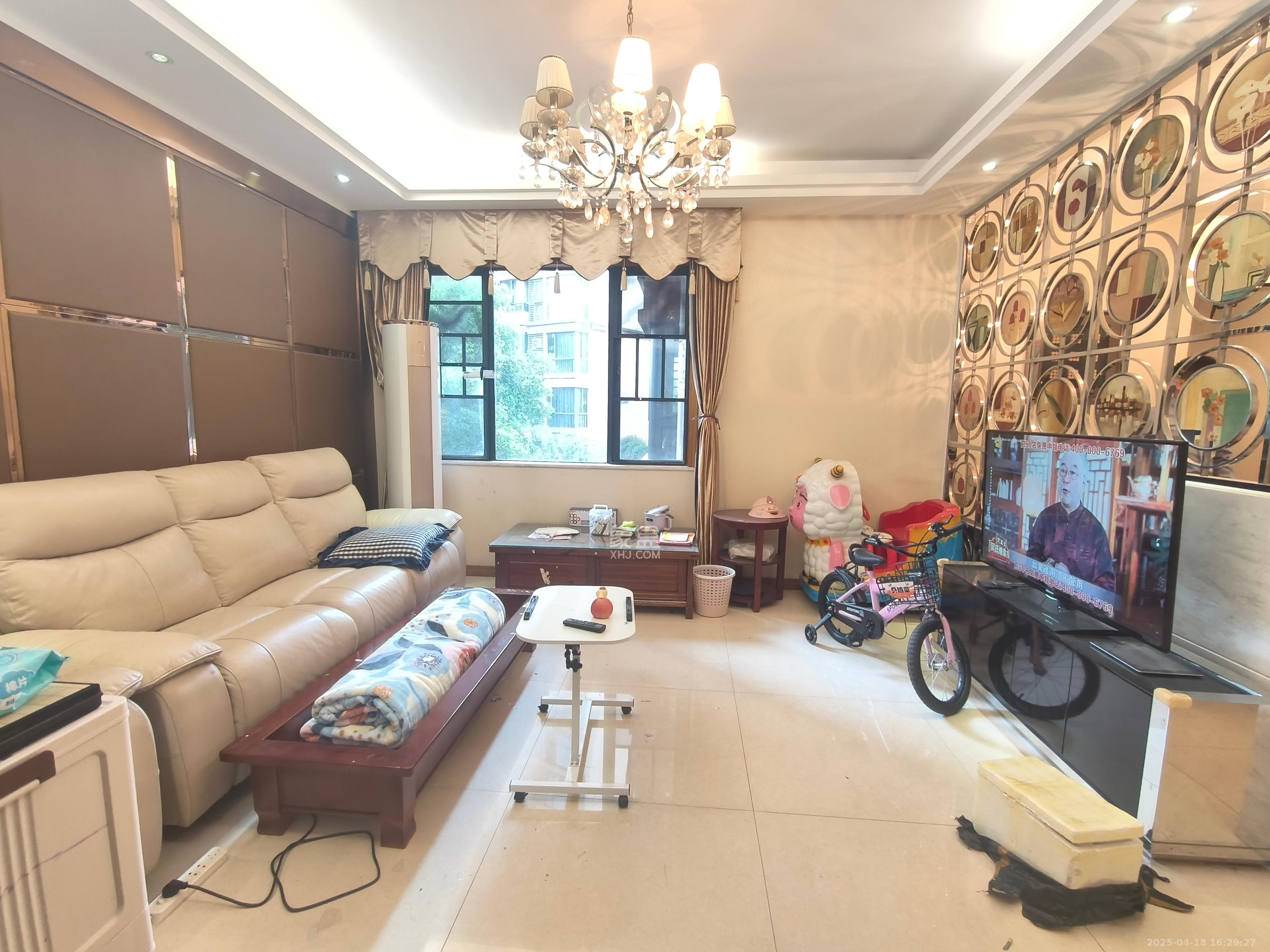 兴威帕克水岸  3室1厅2卫   2600.00元/月