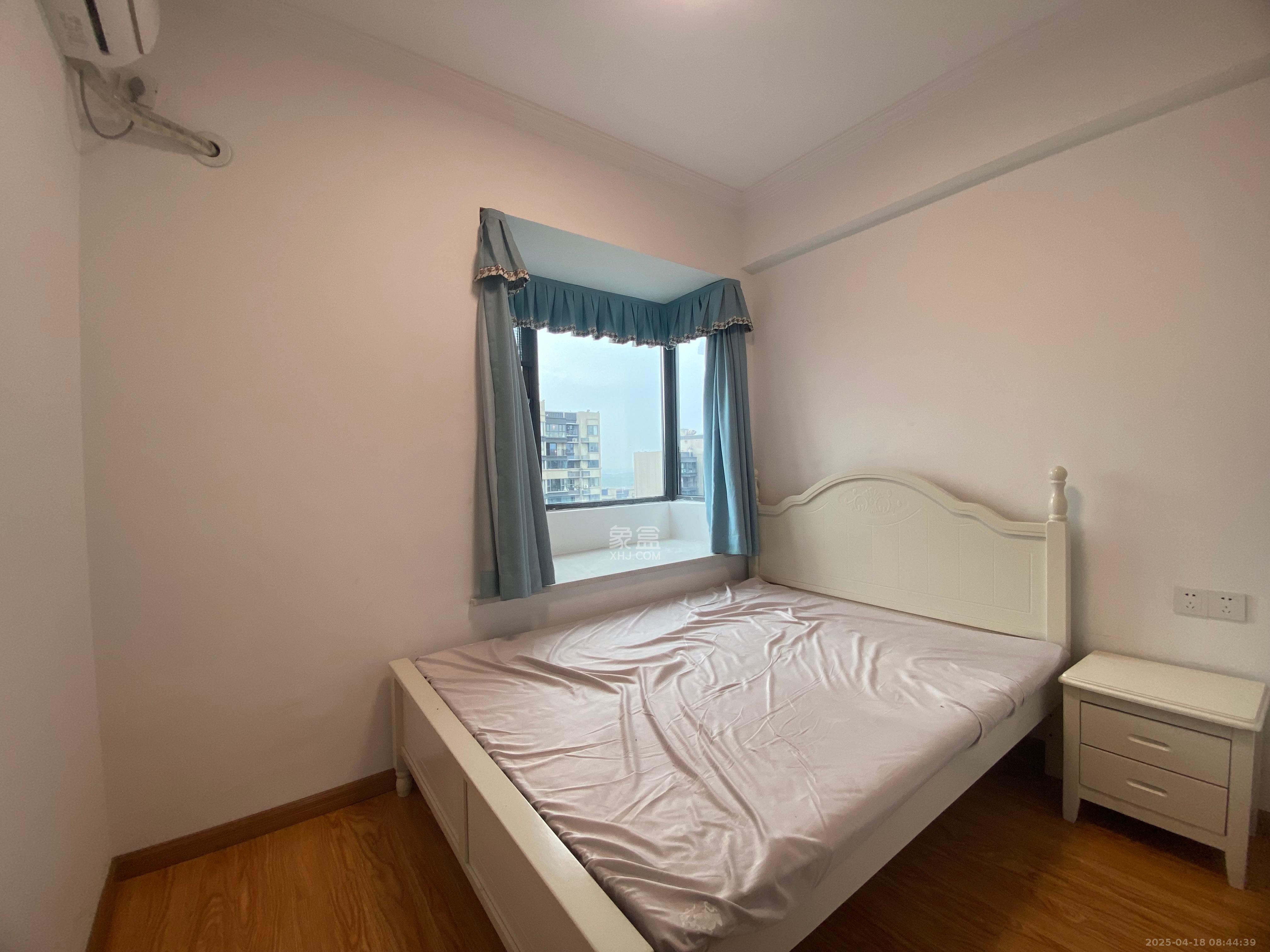 中建悦和城 4室2厅2卫 2600.0元/月 中建悦和城 4室2厅2卫 2600.0元/月室内图