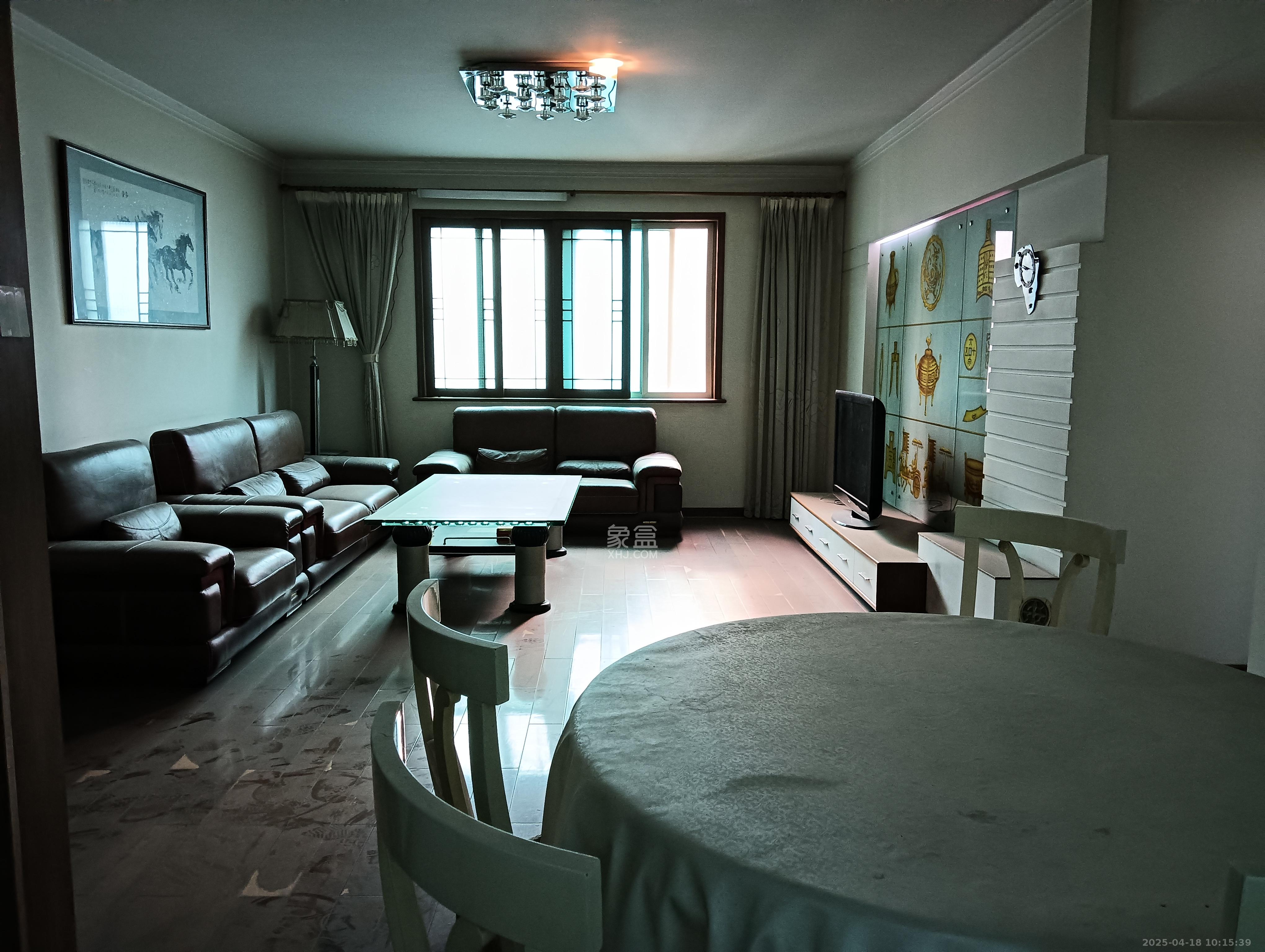 金邮小区 3室2厅2卫 3200.00元/月 金邮小区 3室2厅2卫 3200.00元/月室内图