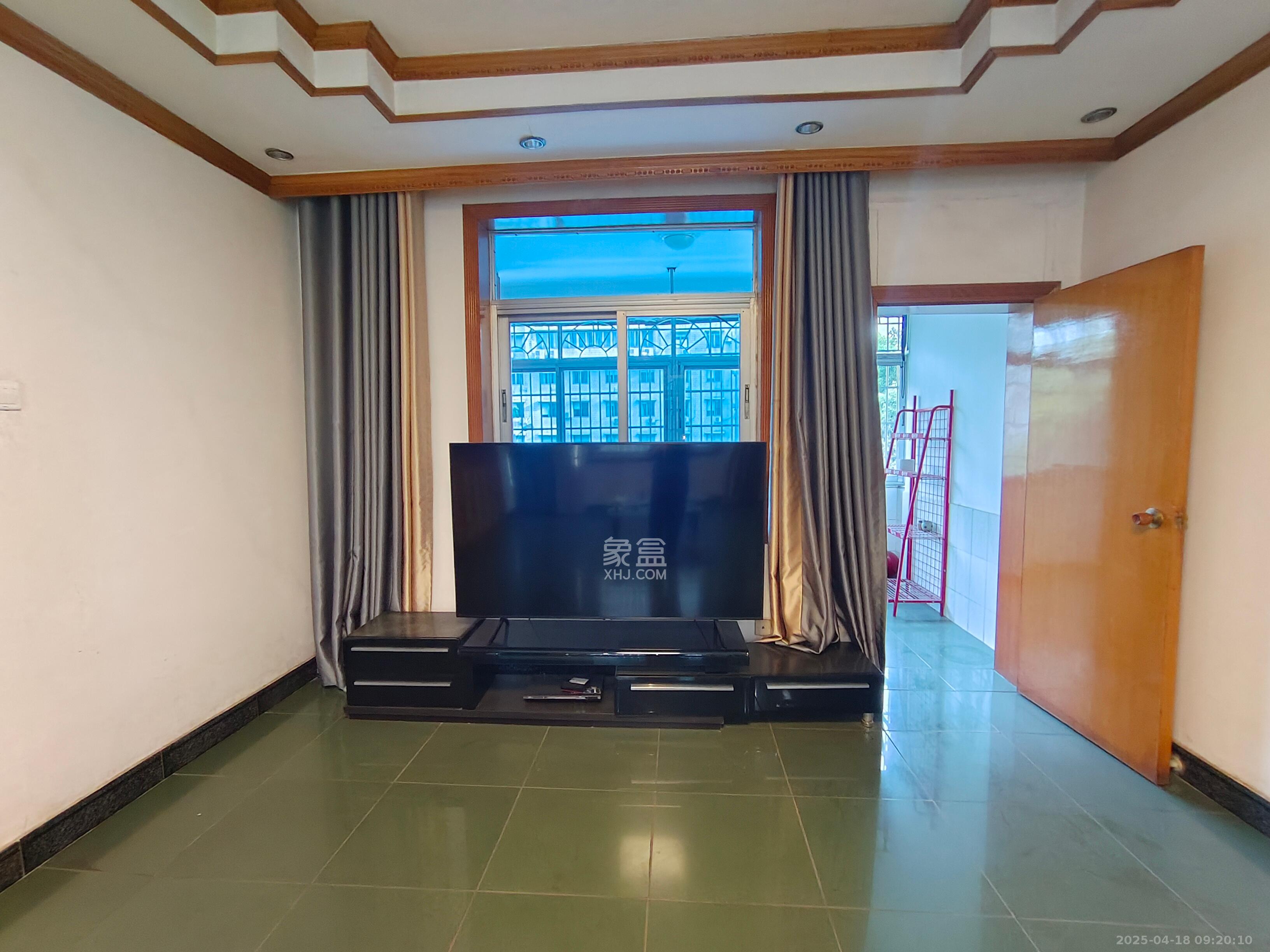 岳麓区质量监督管路局（产权：工商局宿舍）  3室2厅1卫   2000.00元/月室内图
