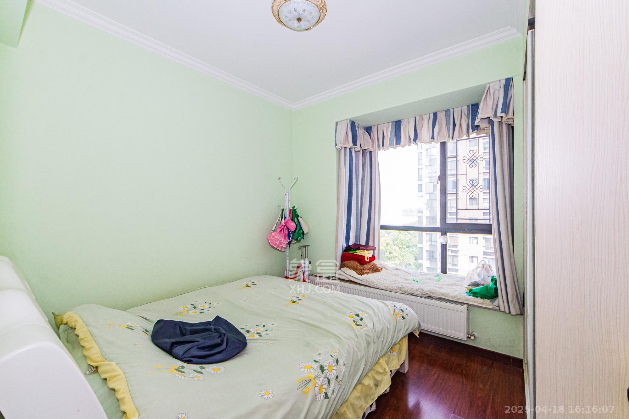 湘江世纪城聚江苑 4室2厅2卫 195.0万 湘江世纪城聚江苑 4室2厅2卫 195.0万卧室