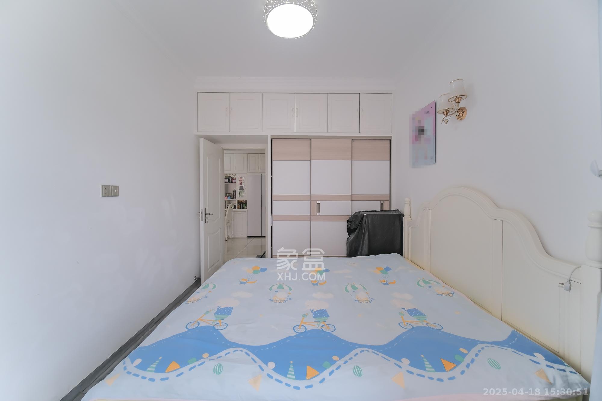 星雅美辰  3室2厅2卫   92.00万卧室