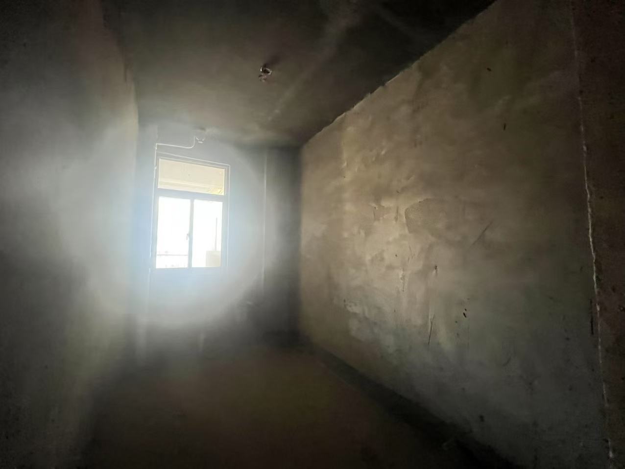 时代广场 4室2厅2卫 1500.0元/月 时代广场 4室2厅2卫 1500.0元/月室内图