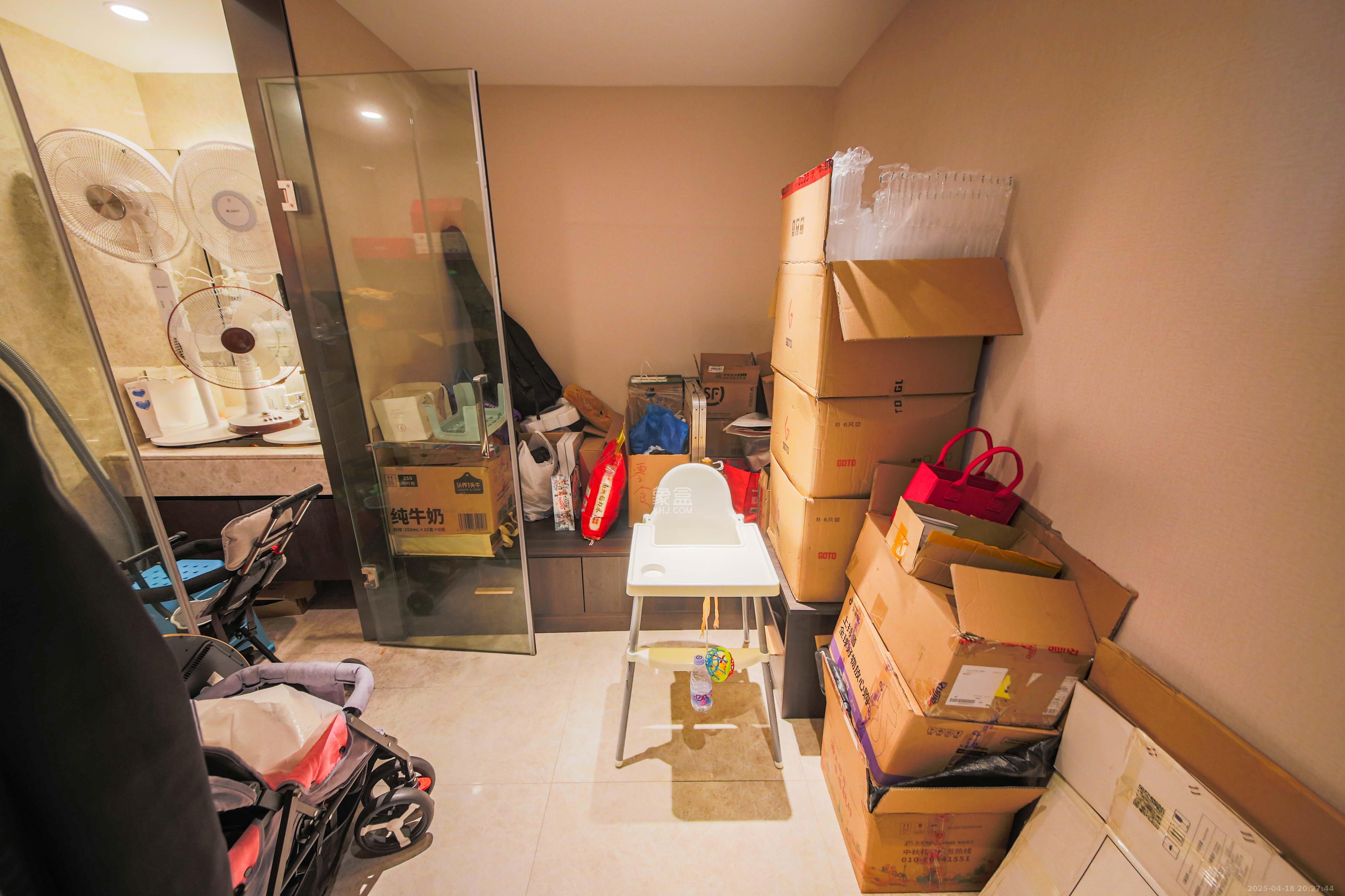 印湘江一期 6室2厅6卫 799.0万 印湘江一期 6室2厅6卫 799.0万卫生间