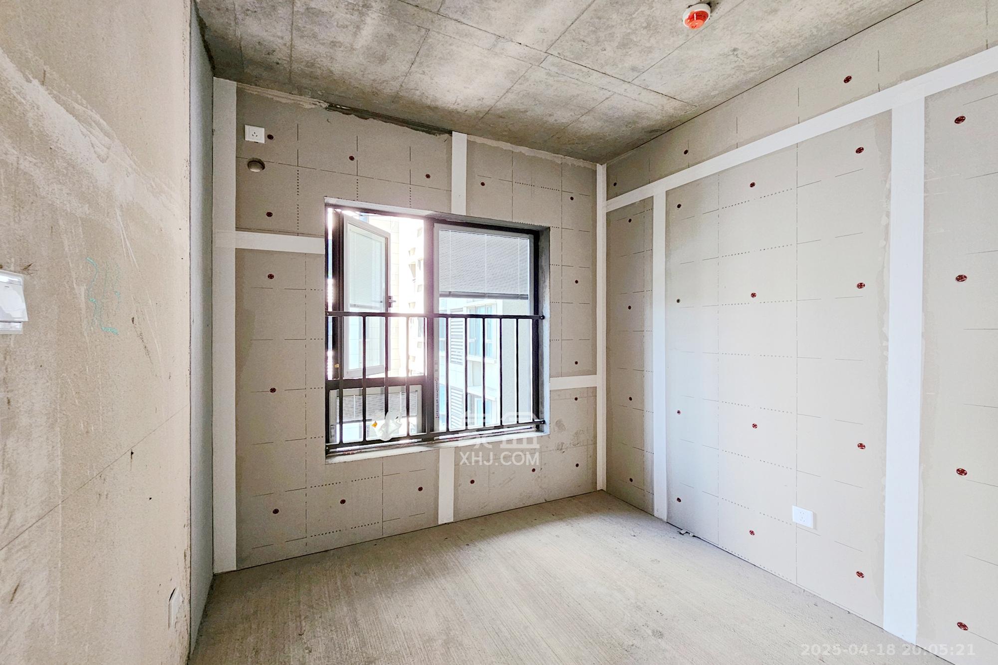 阳光城尚东湾嘉林苑 3室2厅1卫 81.0万 阳光城尚东湾嘉林苑 3室2厅1卫 81.0万卧室