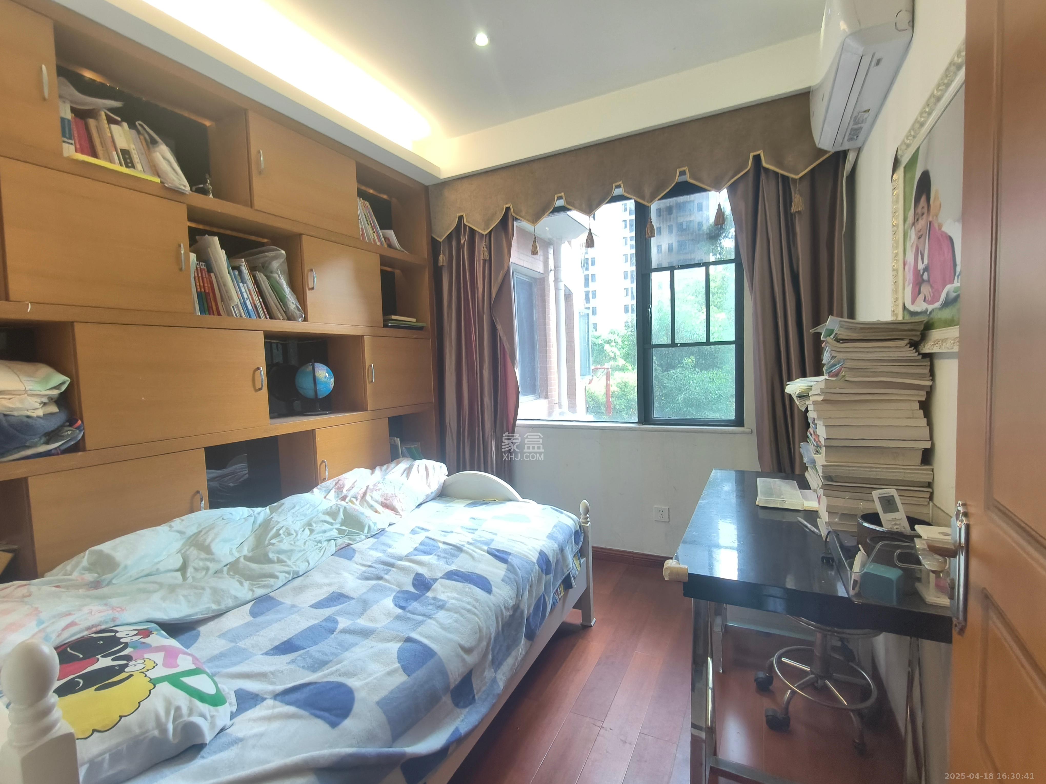 兴威帕克水岸  3室1厅2卫   2600.00元/月室内图