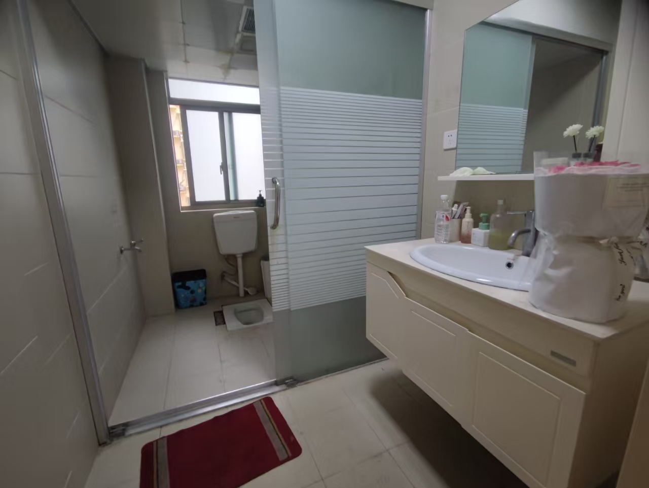 中电怡和苑 4室2厅2卫 2400.0元/月 中电怡和苑 4室2厅2卫 2400.0元/月室内图