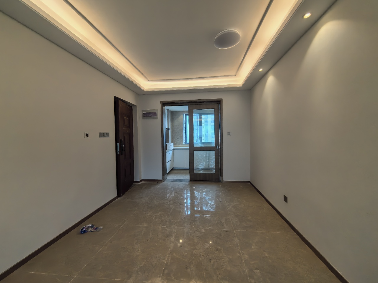 环球100宝龙城  2室0厅1卫    75.0万 环球100宝龙城  2室0厅1卫    75.0万室内图