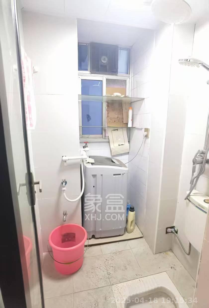 红龙庙小区  3室1厅1卫   2500.00元/月室内图