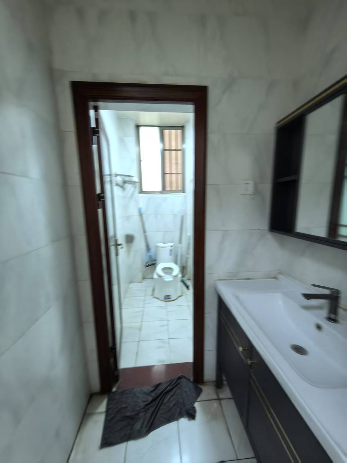 泉海好家园  3室2厅2卫    4000.0元/月 泉海好家园  3室2厅2卫    4000.0元/月室内图