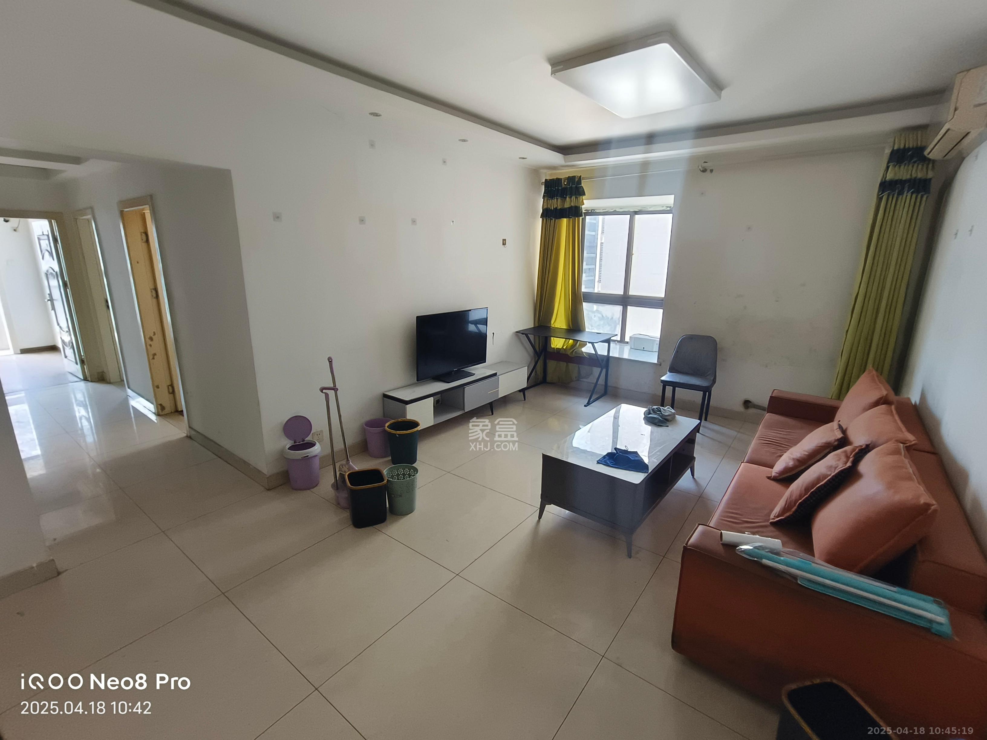 尚都花园城 3室2厅1卫 2100.0元/月 尚都花园城 3室2厅1卫 2100.0元/月室内图