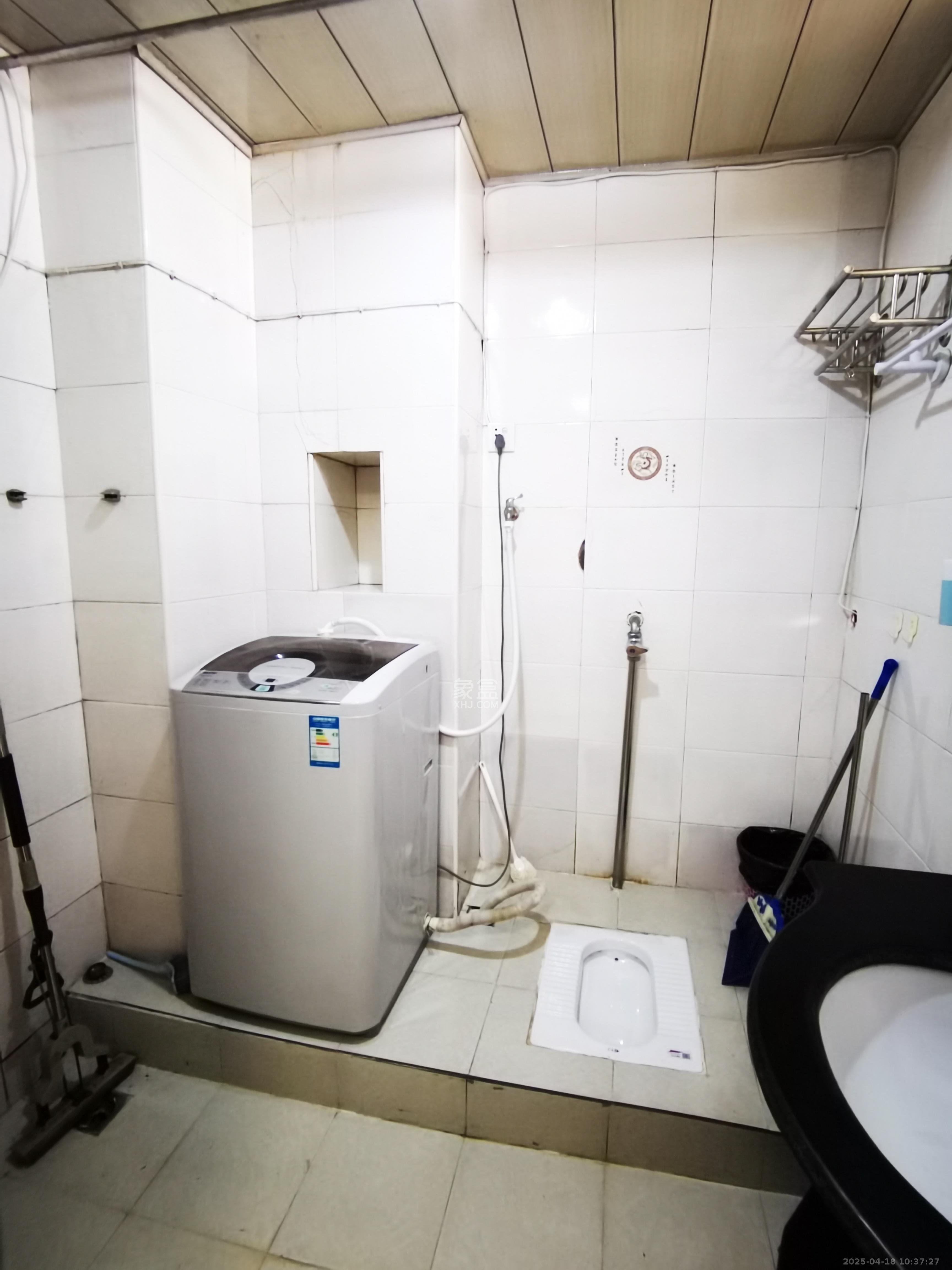 湘聚大厦  1室1厅1卫   1400.00元/月室内图
