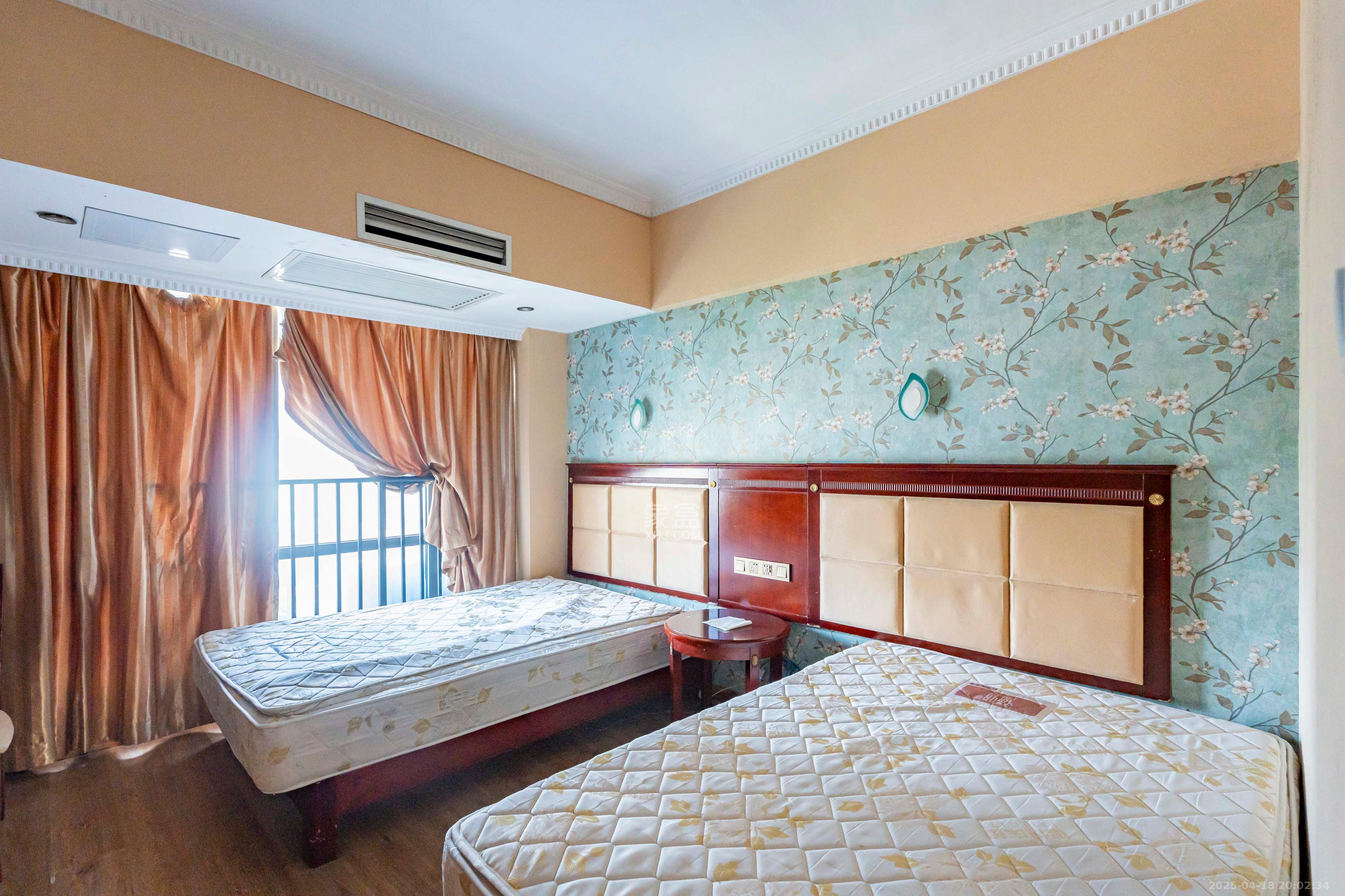 名富公寓  1室1厅1卫    55.0万 名富公寓  1室1厅1卫    55.0万卧室