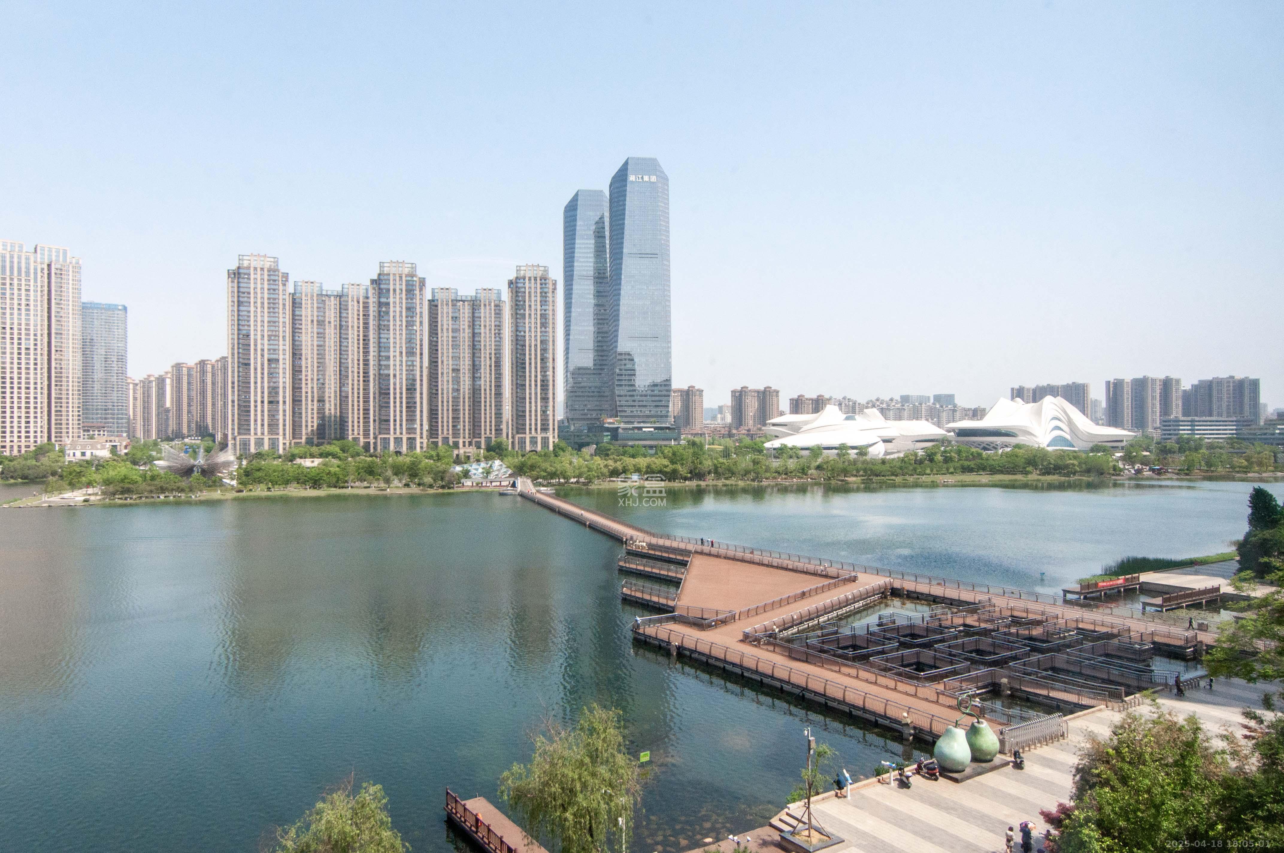 中海梅溪湖壹号  4室2厅2卫   650.00万其他
