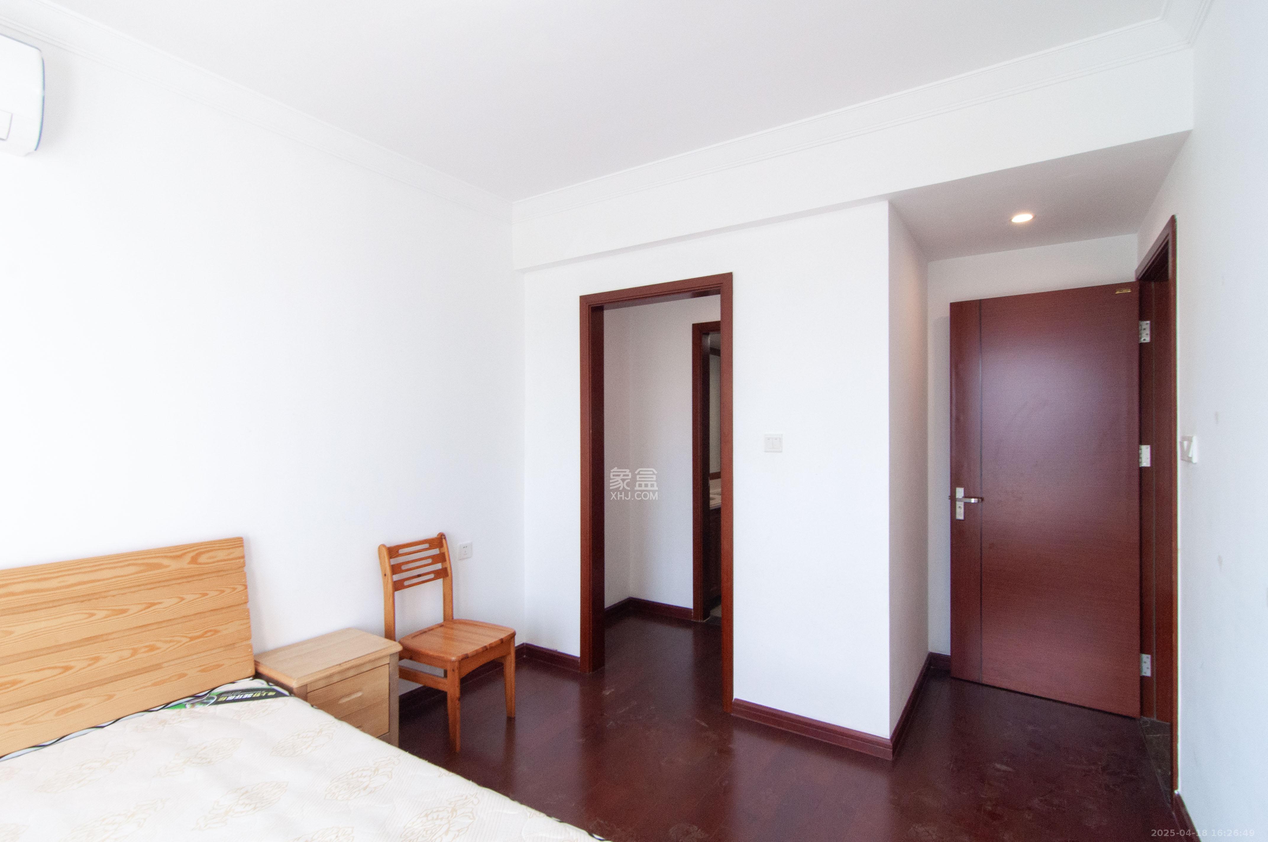 中海梅溪湖壹号  3室2厅2卫    159.0万 中海梅溪湖壹号  3室2厅2卫    159.0万其他