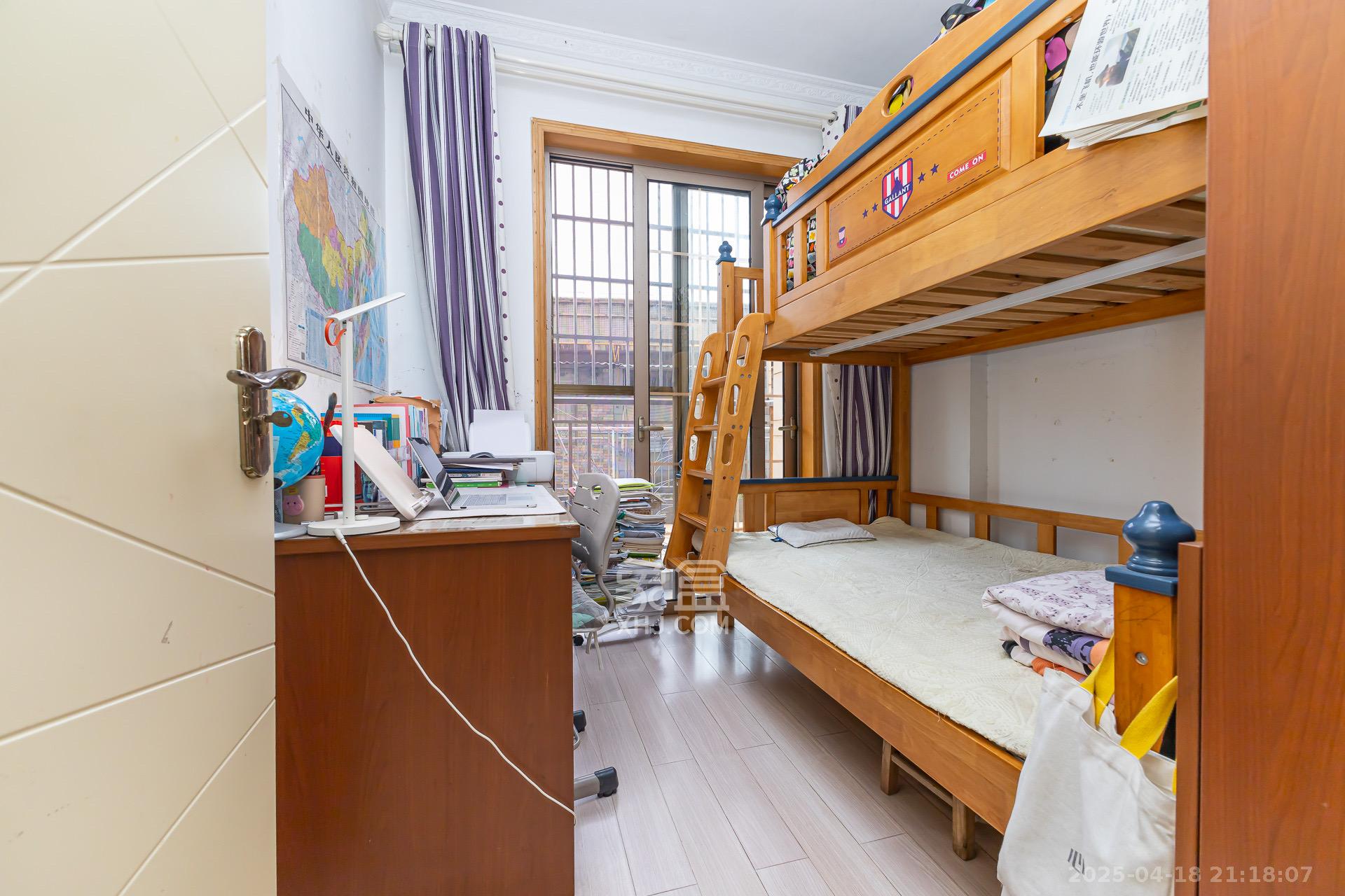 长沙玫瑰园 3室2厅2卫 1700.0元/月 长沙玫瑰园 3室2厅2卫 1700.0元/月室内图