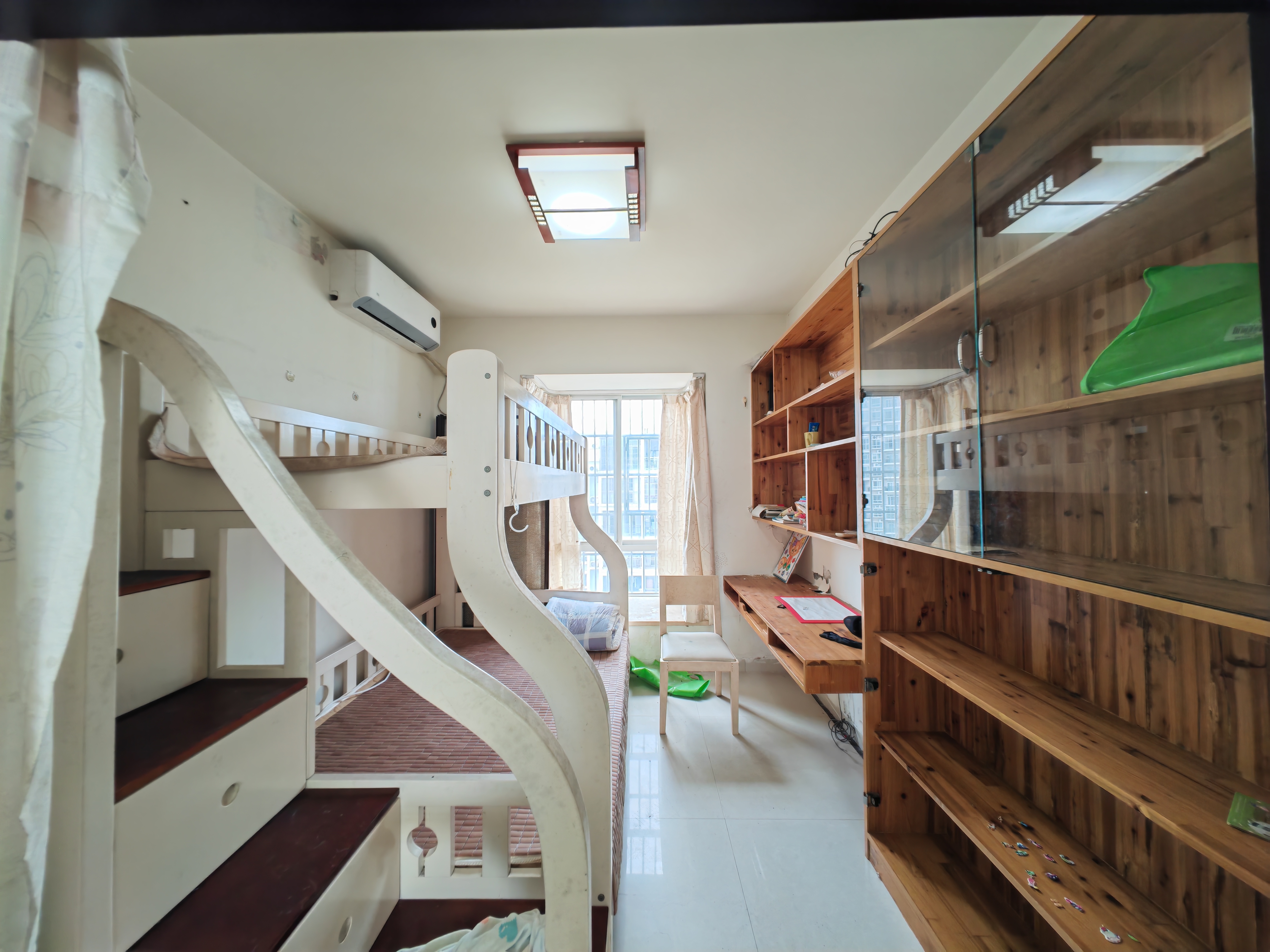 三叶铭豪  3室2厅2卫    150.0万 三叶铭豪  3室2厅2卫    150.0万室内图