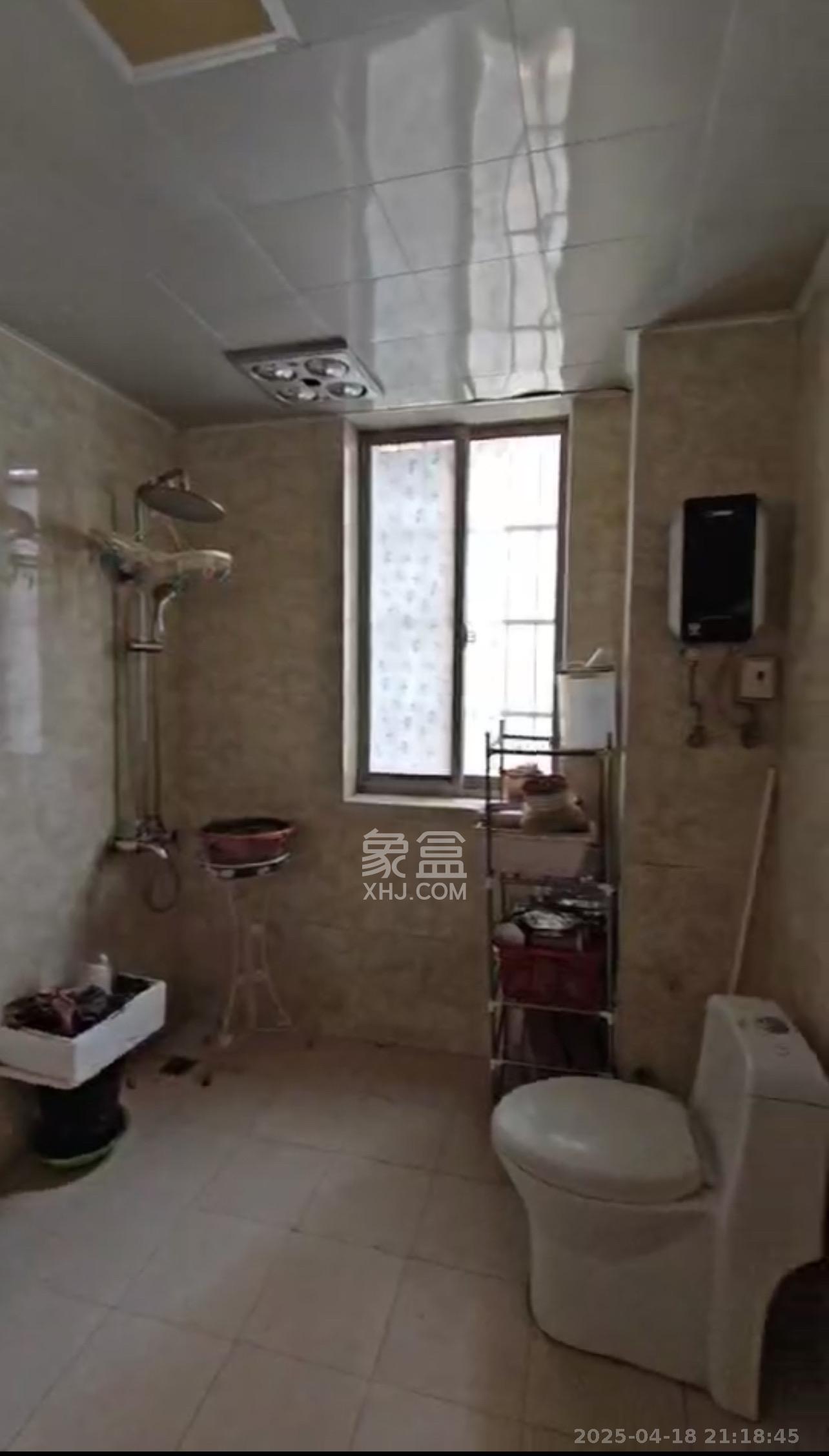 白沙湾嘉园 4室2厅1卫 2800.0元/月 白沙湾嘉园 4室2厅1卫 2800.0元/月室内图