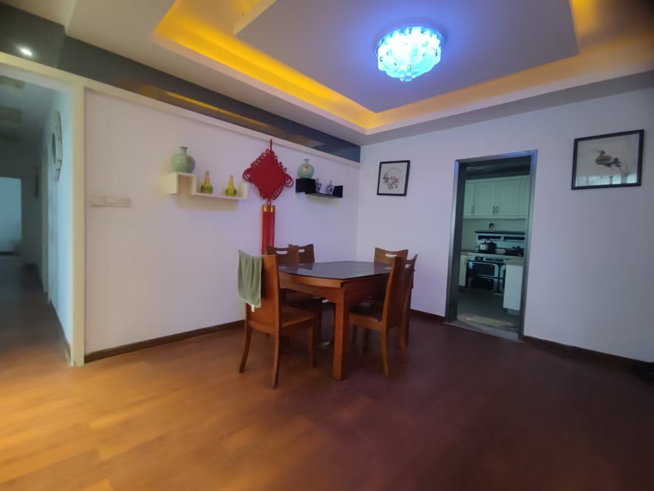 中电怡和苑 4室2厅2卫 2400.0元/月 中电怡和苑 4室2厅2卫 2400.0元/月室内图