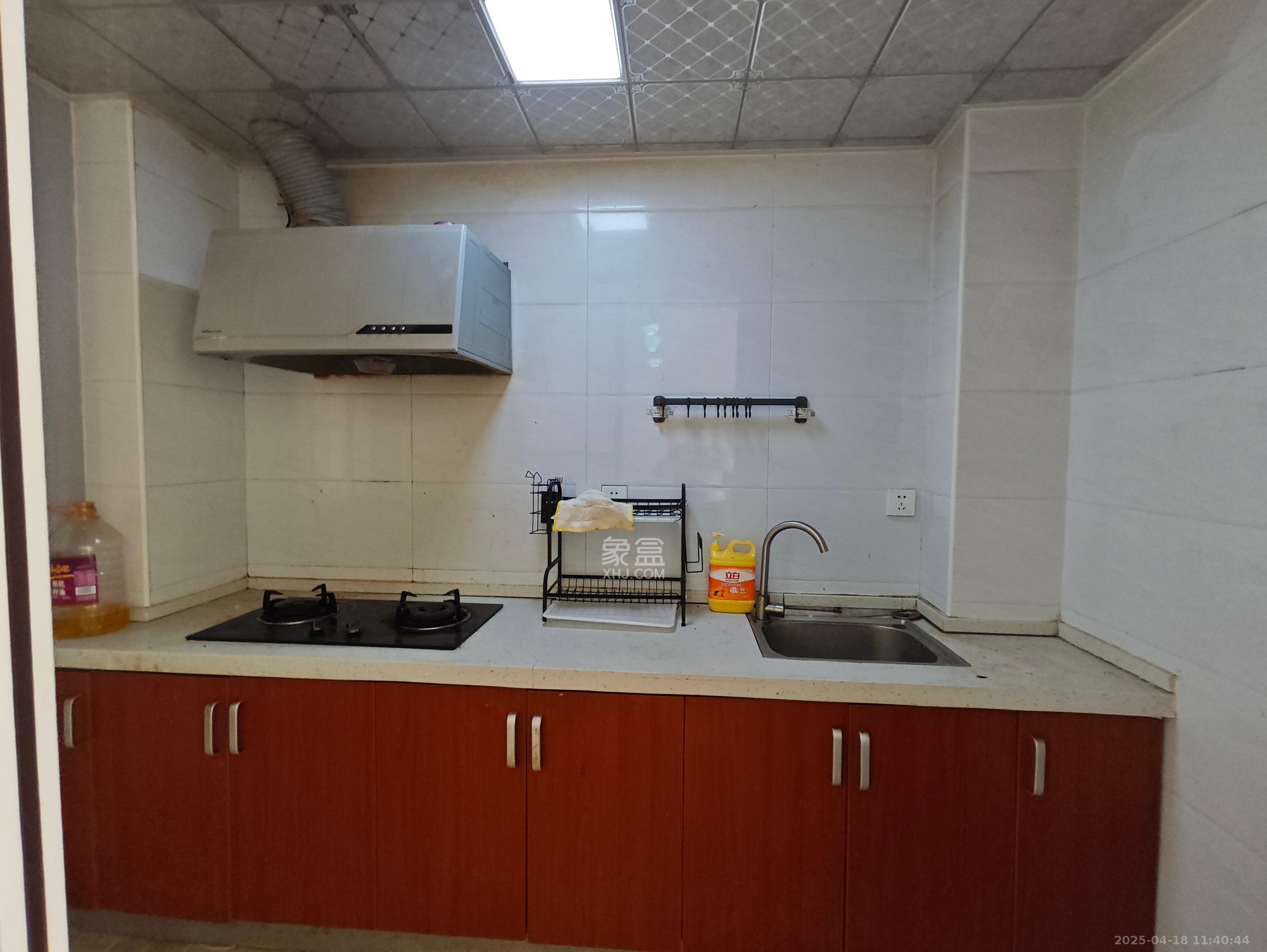 米兰春天 3室2厅1卫 1800.0元/月 米兰春天 3室2厅1卫 1800.0元/月室内图