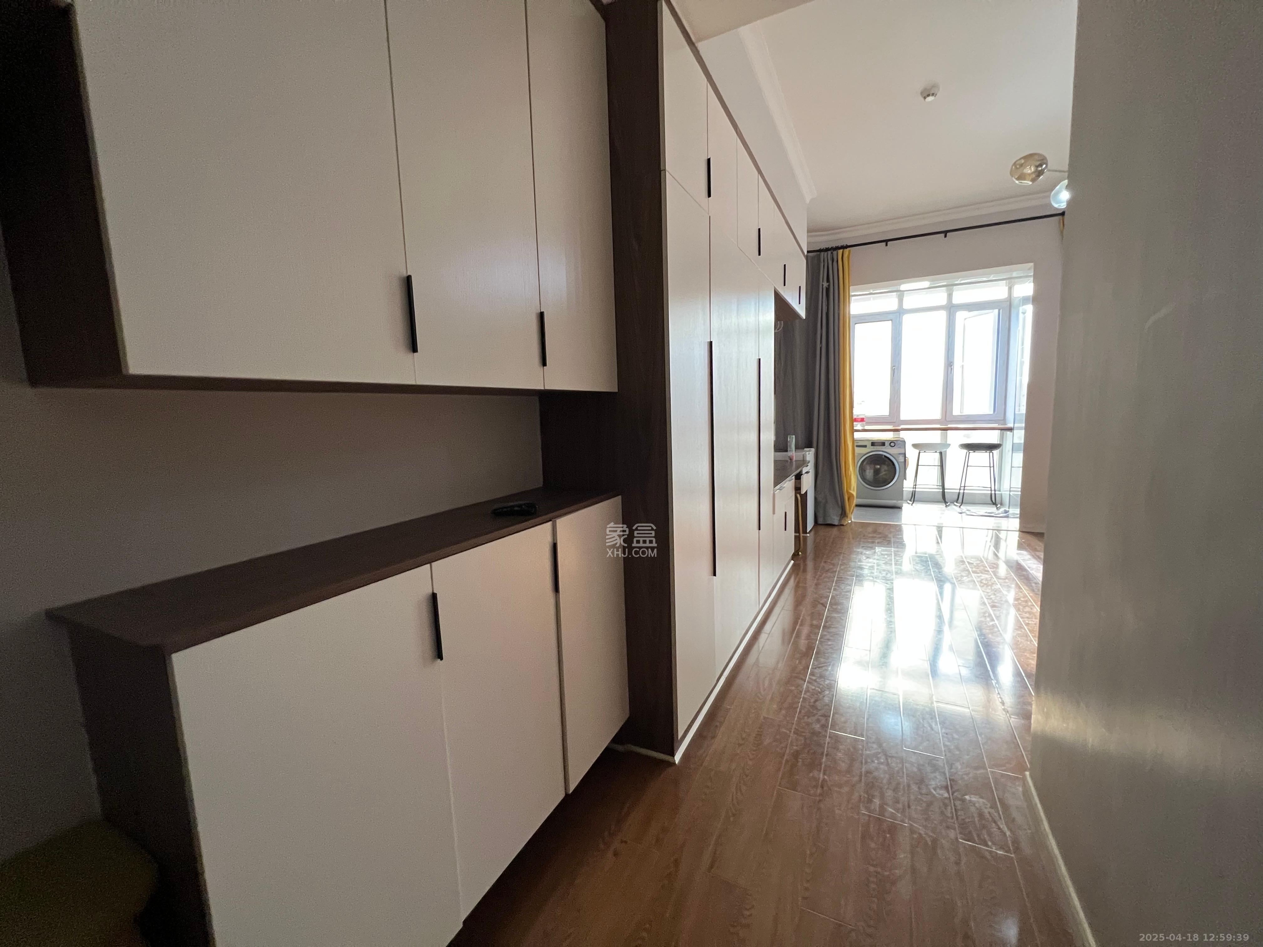 京武浪琴山三期(京武中心) 1室0厅0卫 3500.0元/月 京武浪琴山三期(京武中心) 1室0厅0卫 3500.0元/月室内图