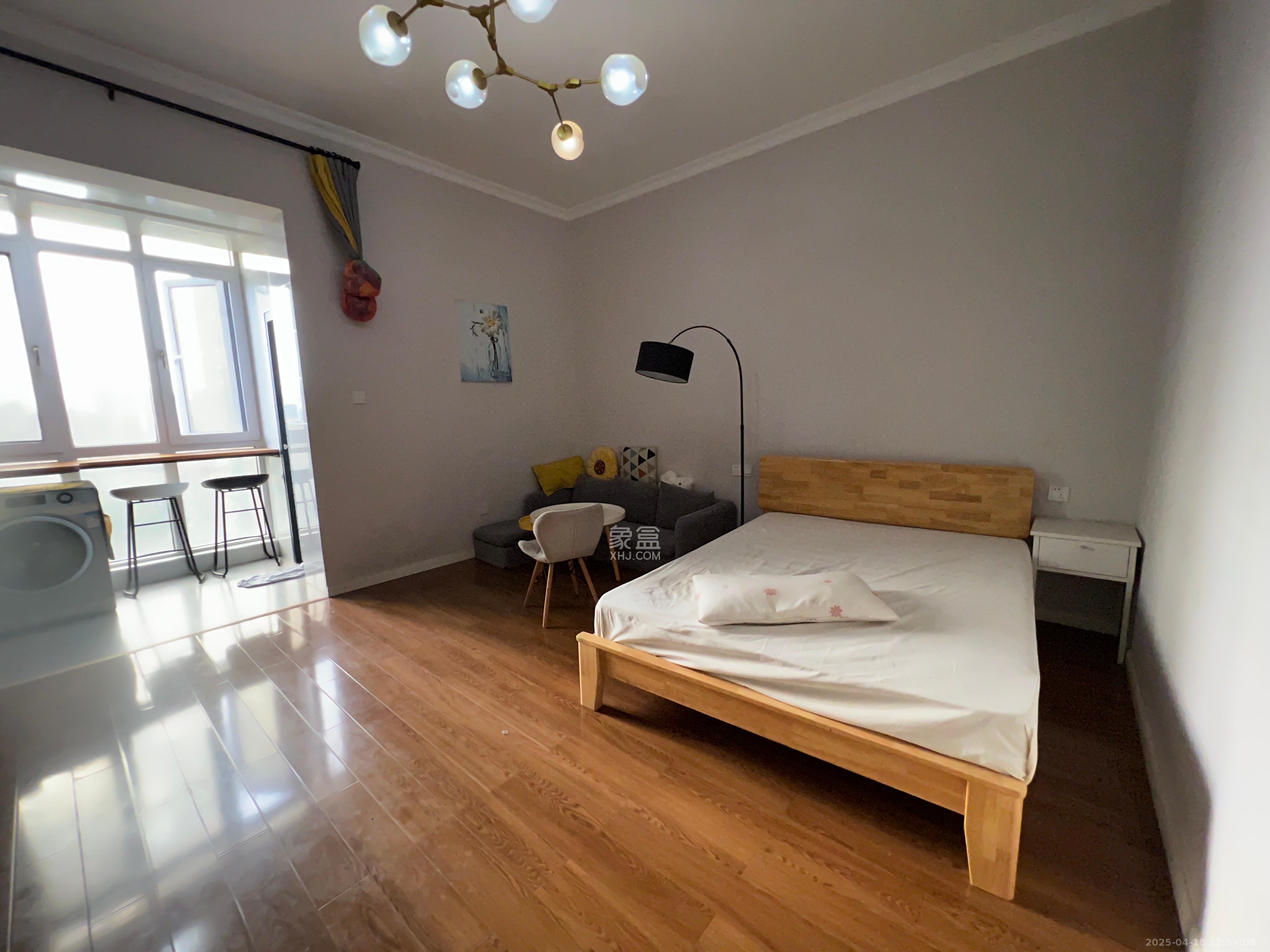 京武浪琴山三期(京武中心) 1室0厅0卫 3500.0元/月 京武浪琴山三期(京武中心) 1室0厅0卫 3500.0元/月室内图