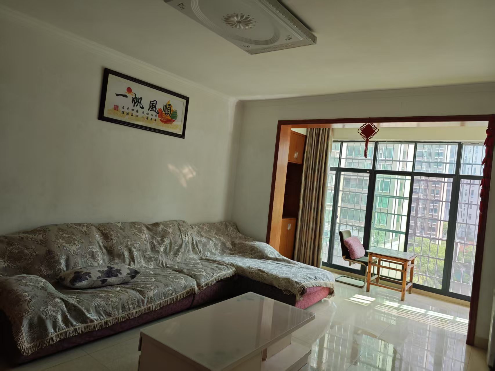 立新长湖安置区(水映豪廷安置房) 3室2厅1卫 1000.0元/月 立新长湖安置区(水映豪廷安置房) 3室2厅1卫 1000.0元/月室内图