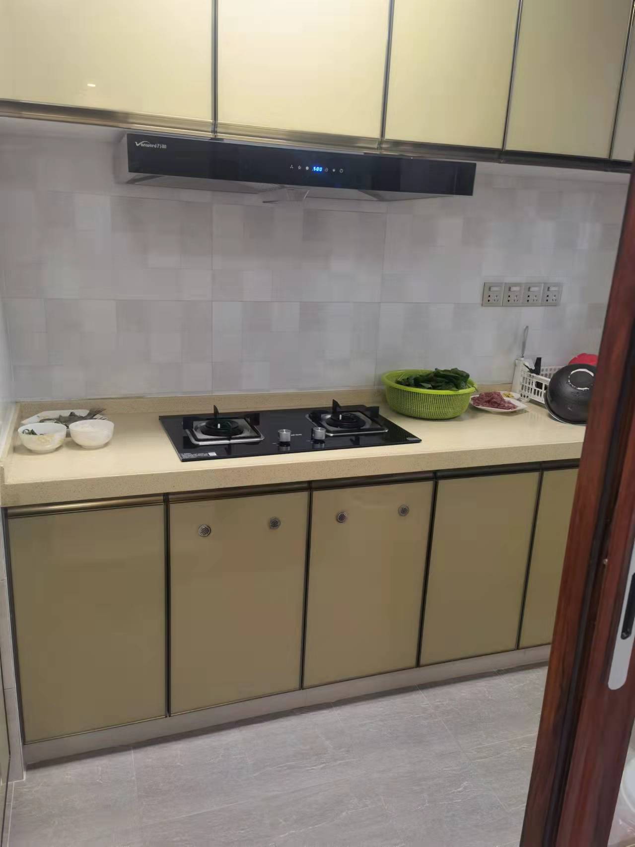 海鑫城一期  3室2厅2卫   2900.00元/月室内图