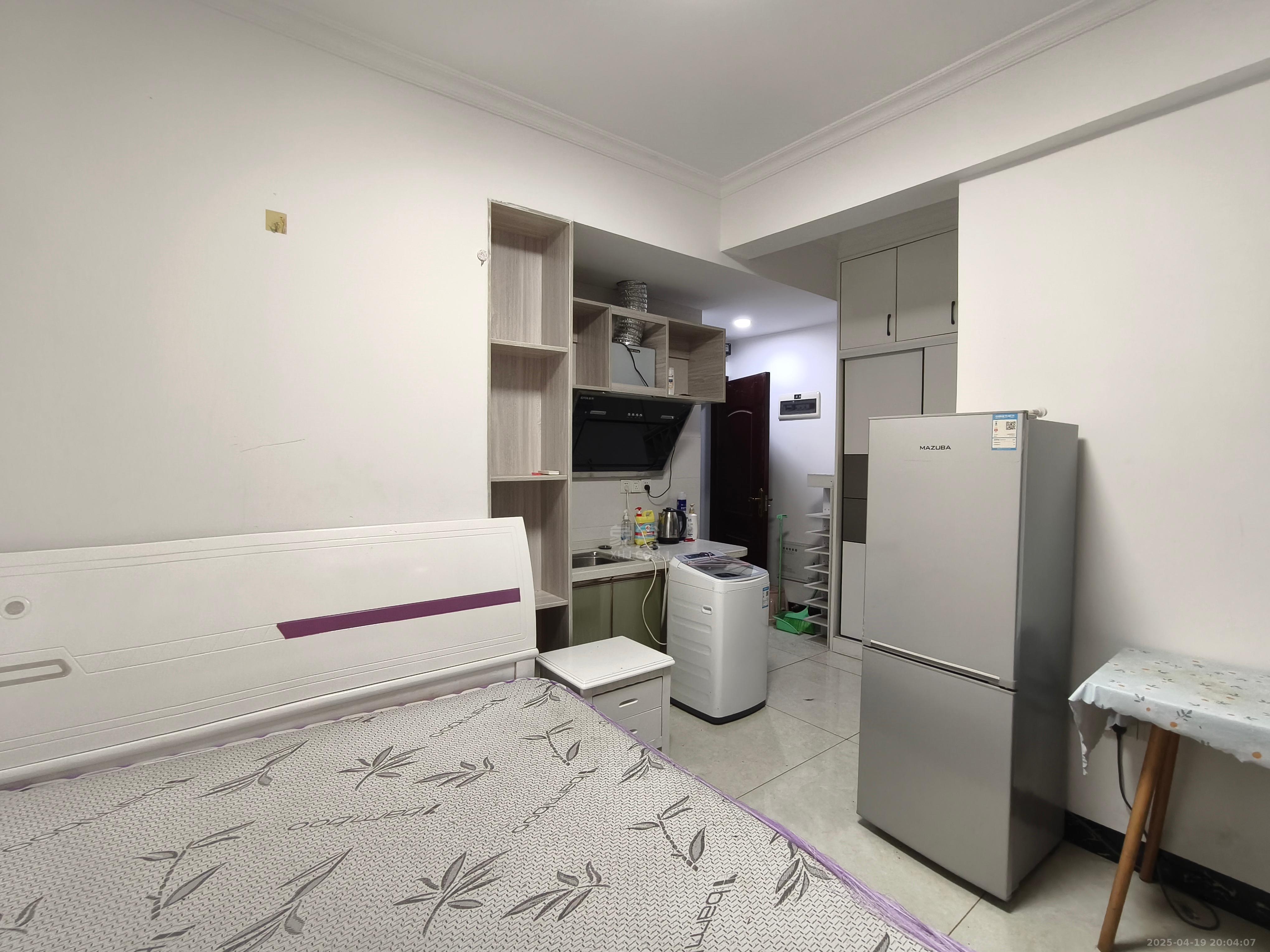 文艺复兴(未来城) 1室1厅1卫 900.0元/月 文艺复兴(未来城) 1室1厅1卫 900.0元/月室内图