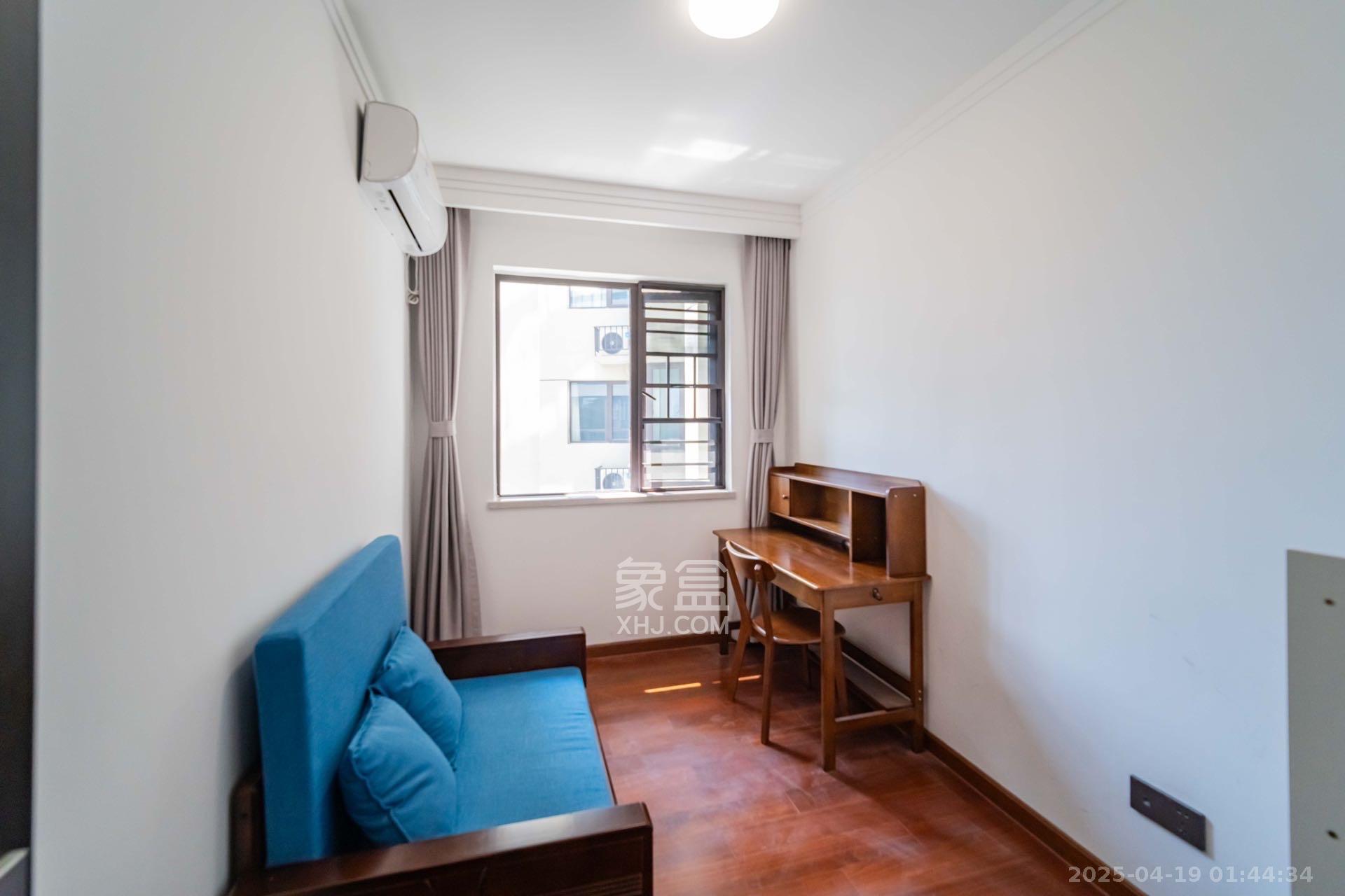 美的置业广场 4室2厅2卫 3500.0元/月 美的置业广场 4室2厅2卫 3500.0元/月室内图