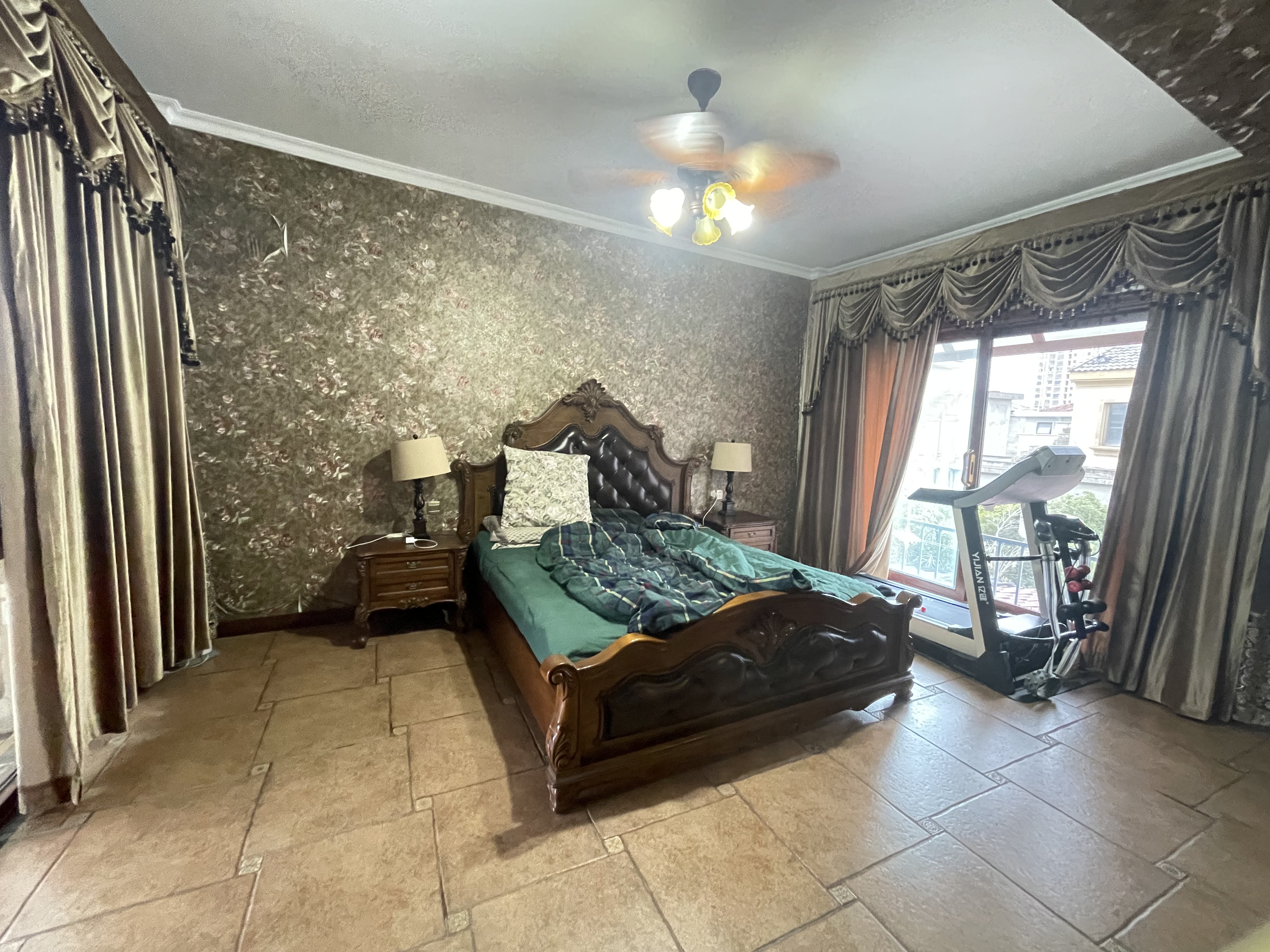 碧桂园 5室2厅3卫 318.0万 碧桂园 5室2厅3卫 318.0万室内图