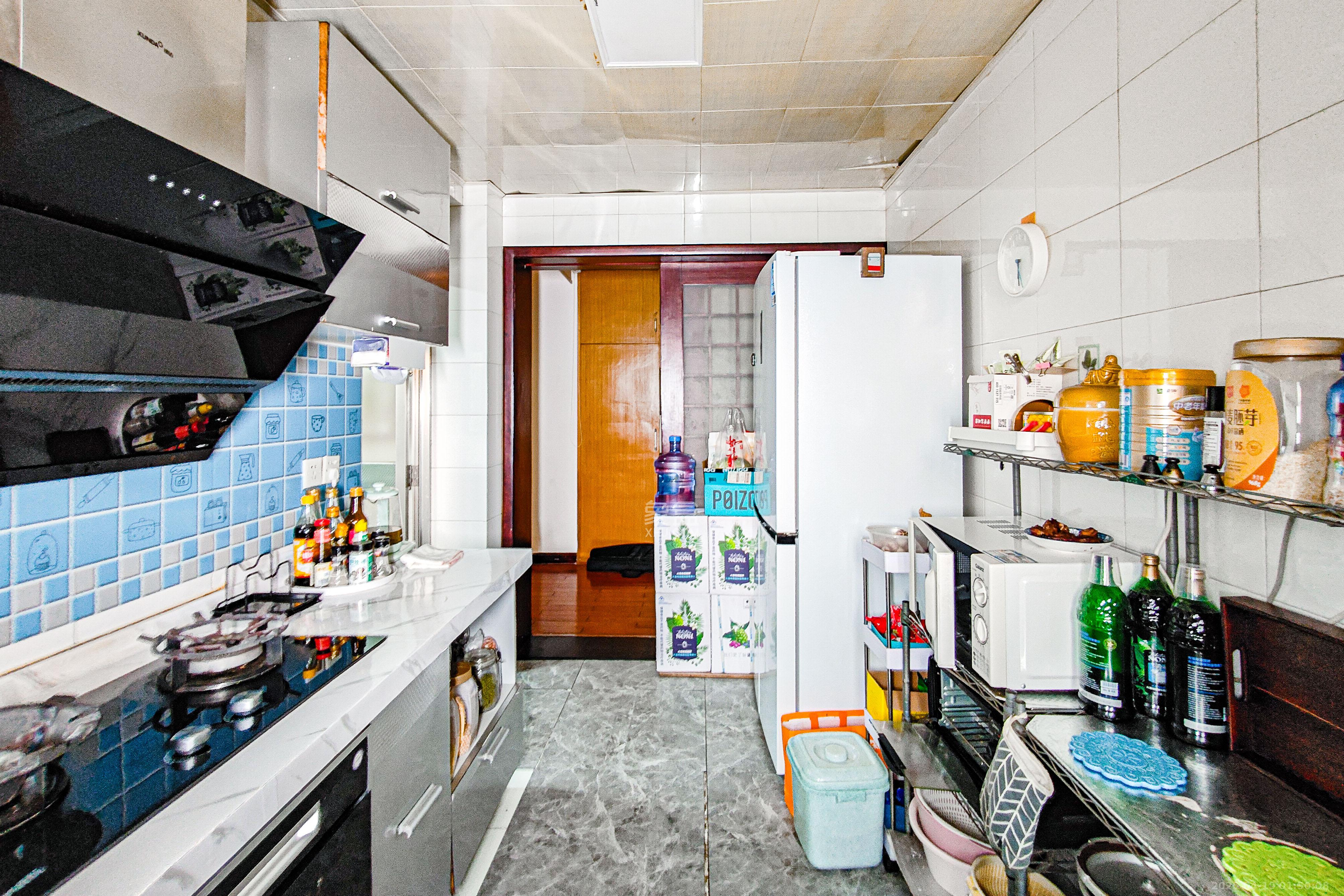 省林勘院 4室2厅1卫 198.0万 省林勘院 4室2厅1卫 198.0万厨房