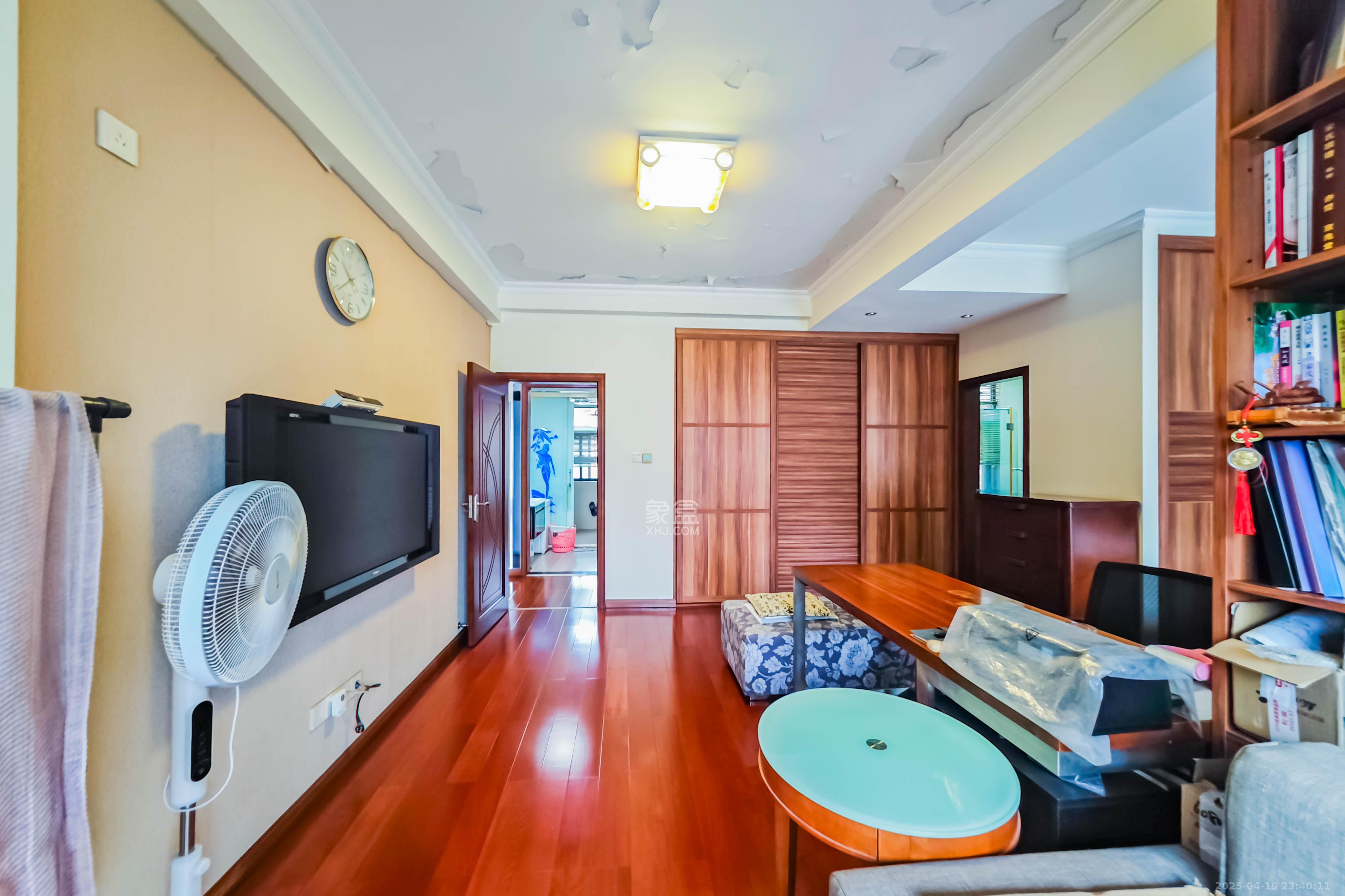 英郡年华  3室2厅2卫    116.8万 英郡年华  3室2厅2卫    116.8万卧室