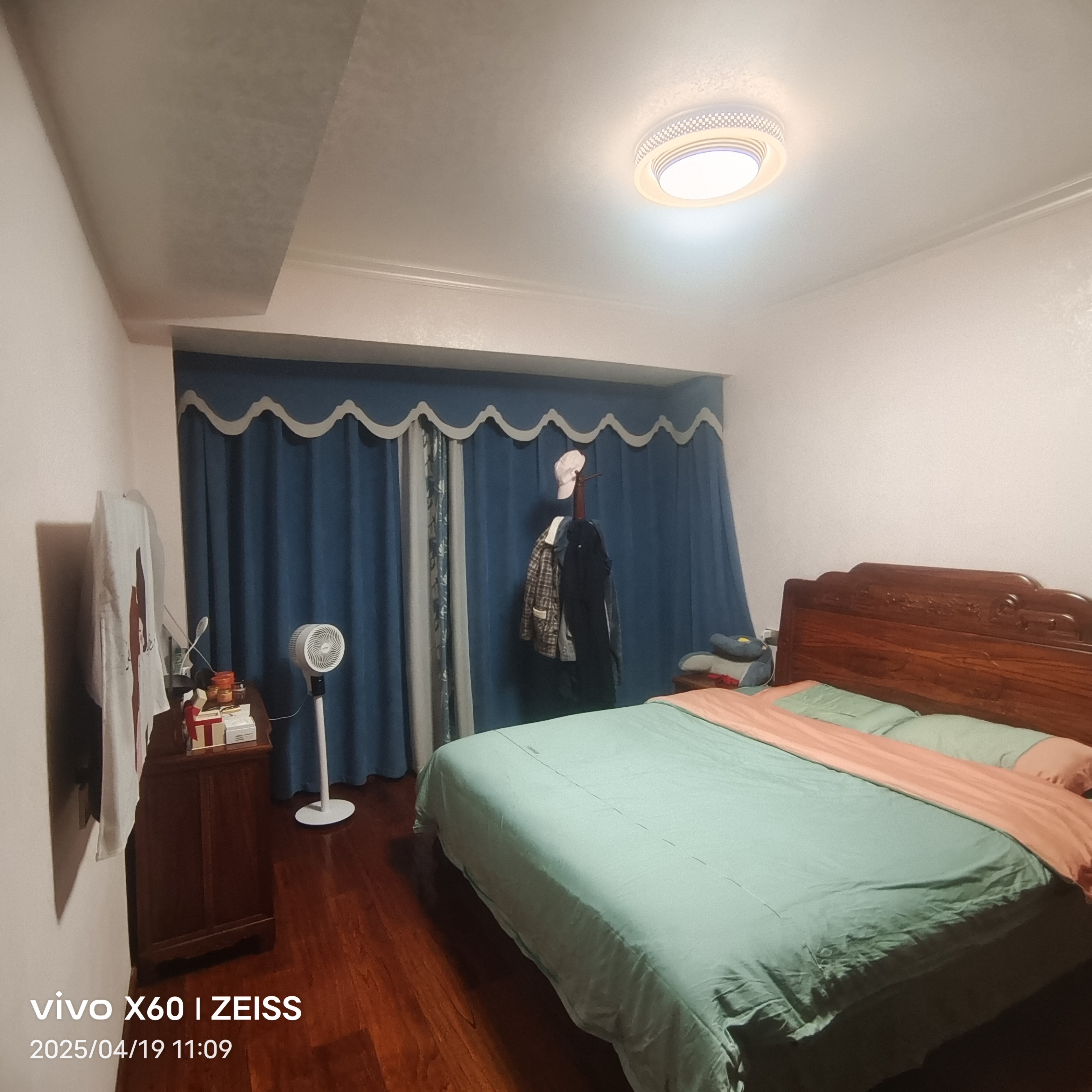 五洲锦城  4室2厅2卫    115.8万 五洲锦城  4室2厅2卫    115.8万客厅