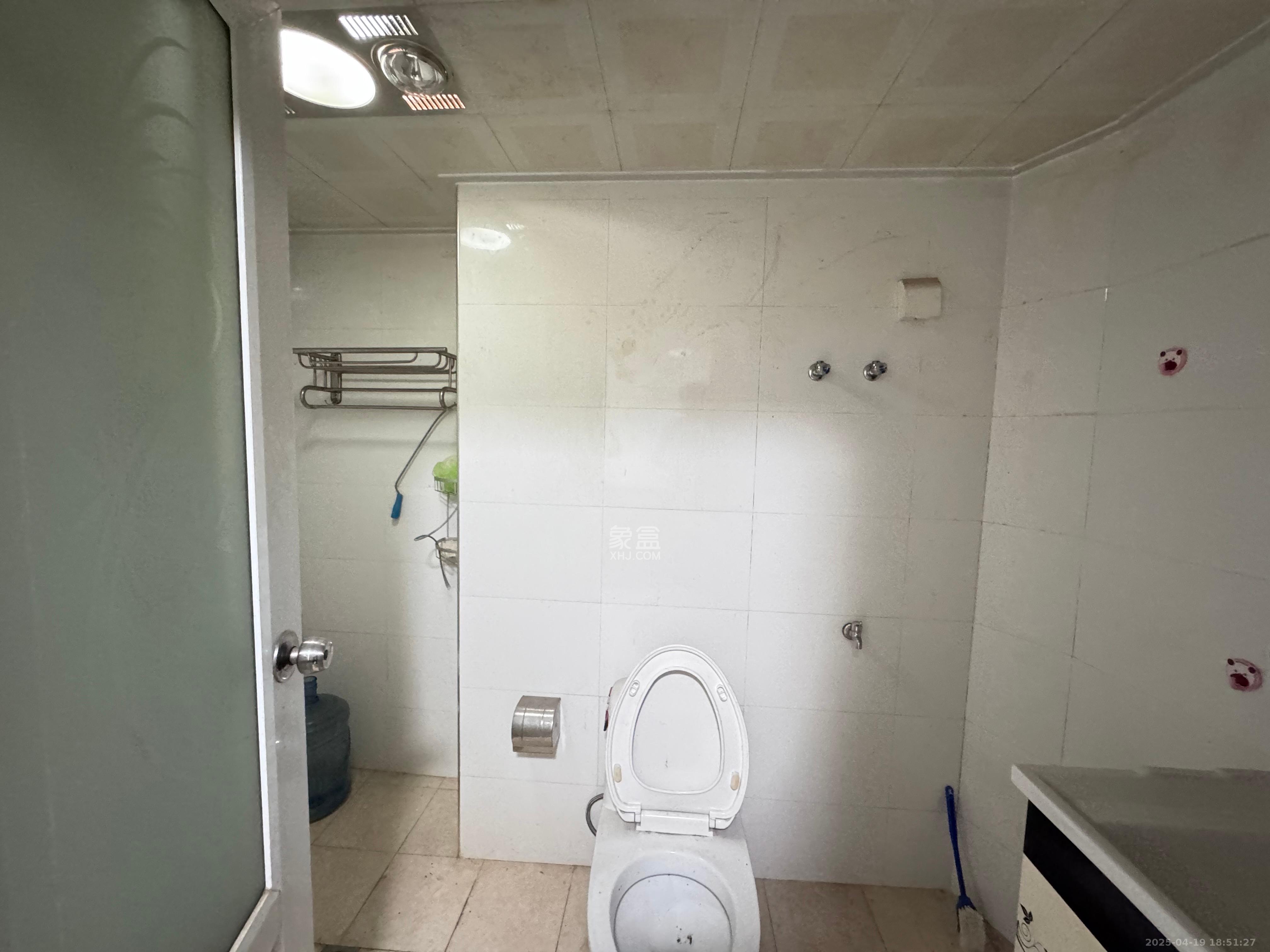 德庆水韵山城 1室1厅1卫 1200.0元/月 德庆水韵山城 1室1厅1卫 1200.0元/月室内图