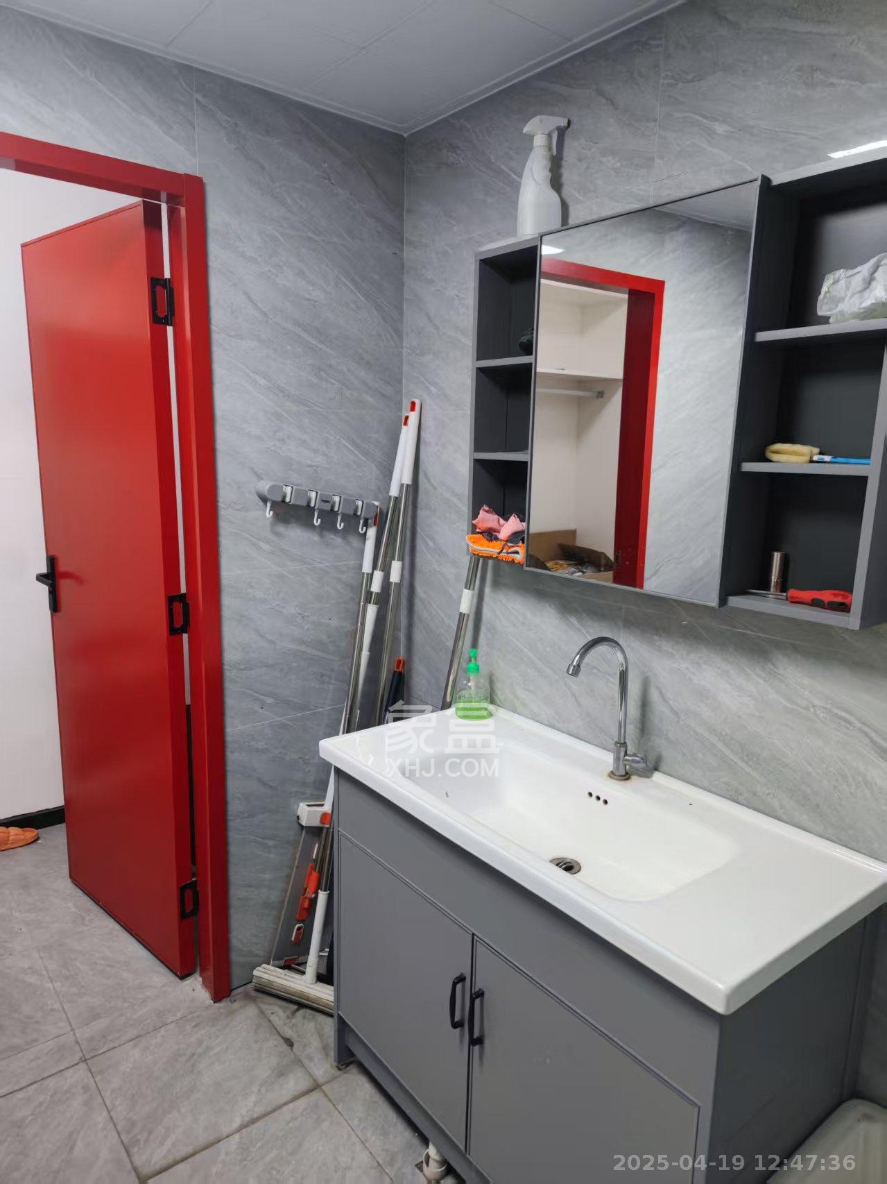 湘腾城市广场 1室1厅1卫 2250.00元/月 湘腾城市广场 1室1厅1卫 2250.00元/月室内图