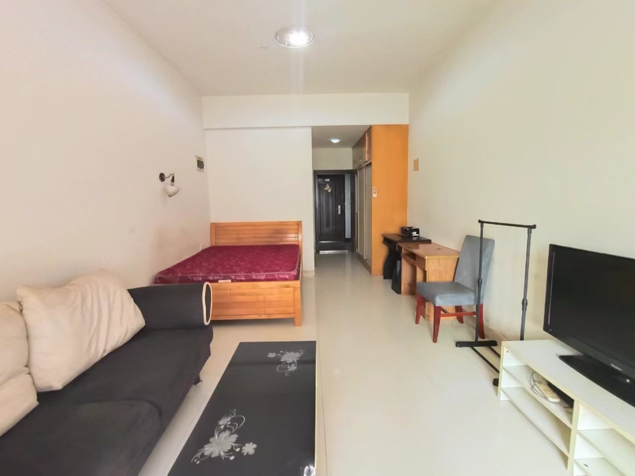 庐山春天大厦(和一宾馆)  1室1厅1卫    13.0万 庐山春天大厦(和一宾馆)  1室1厅1卫    13.0万室内图