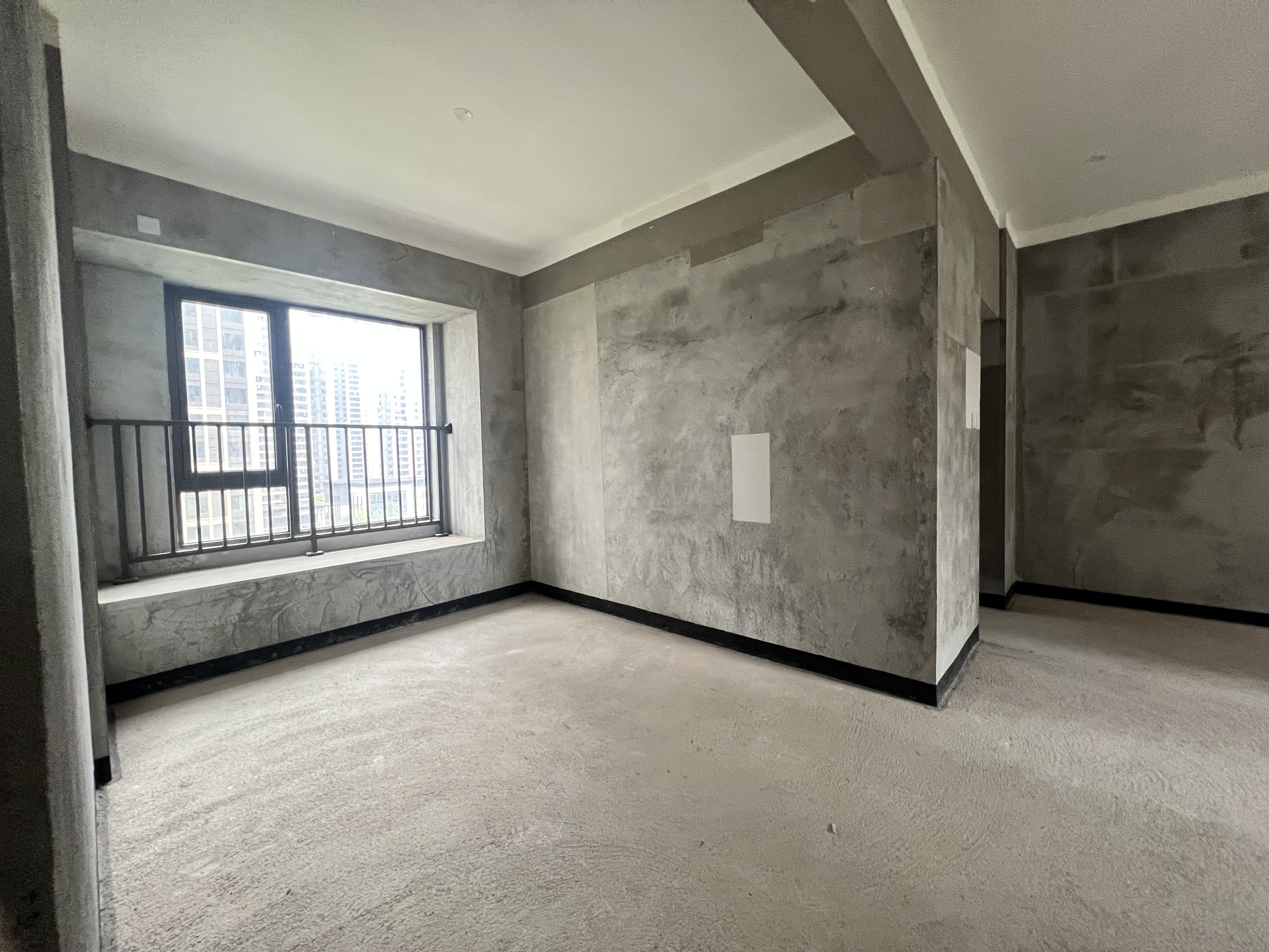 建发央著 4室2厅2卫 165.0万 建发央著 4室2厅2卫 165.0万室内图