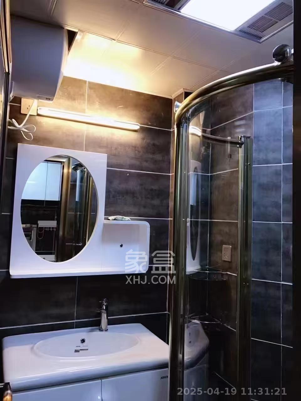 东怡外国(南湖一号) 1室1厅1卫 2300.0元/月 东怡外国(南湖一号) 1室1厅1卫 2300.0元/月室内图