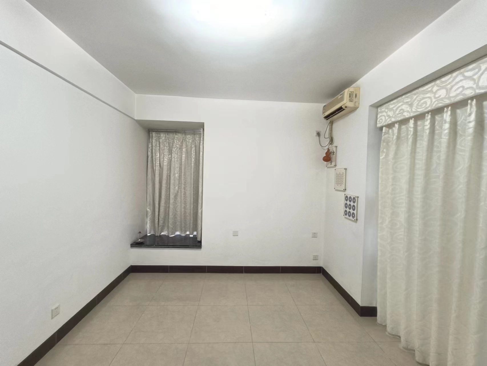 电力村 3室2厅2卫 250.0万 电力村 3室2厅2卫 250.0万室内图