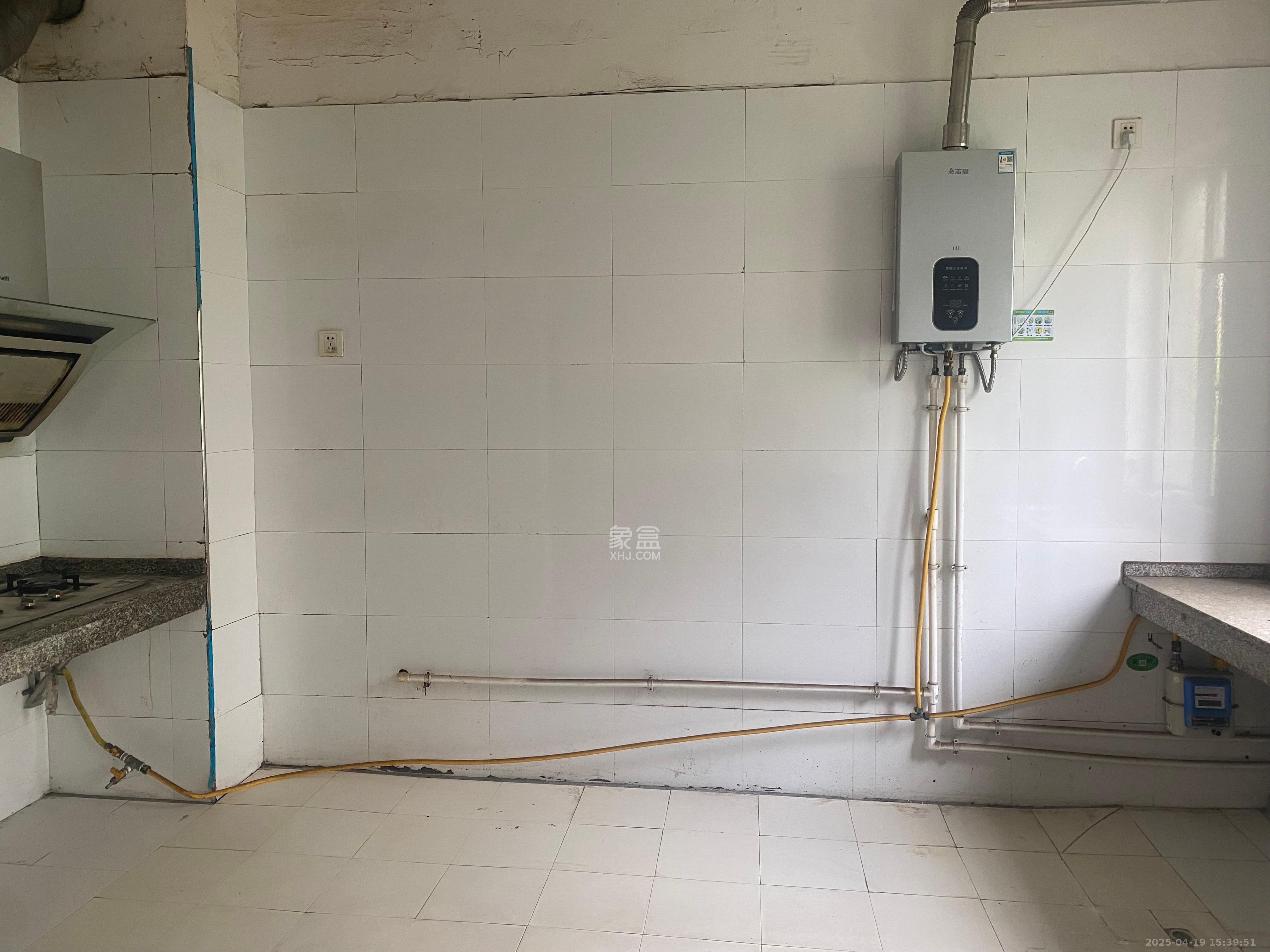 银桂苑 4室2厅2卫 2500.0元/月 银桂苑 4室2厅2卫 2500.0元/月室内图