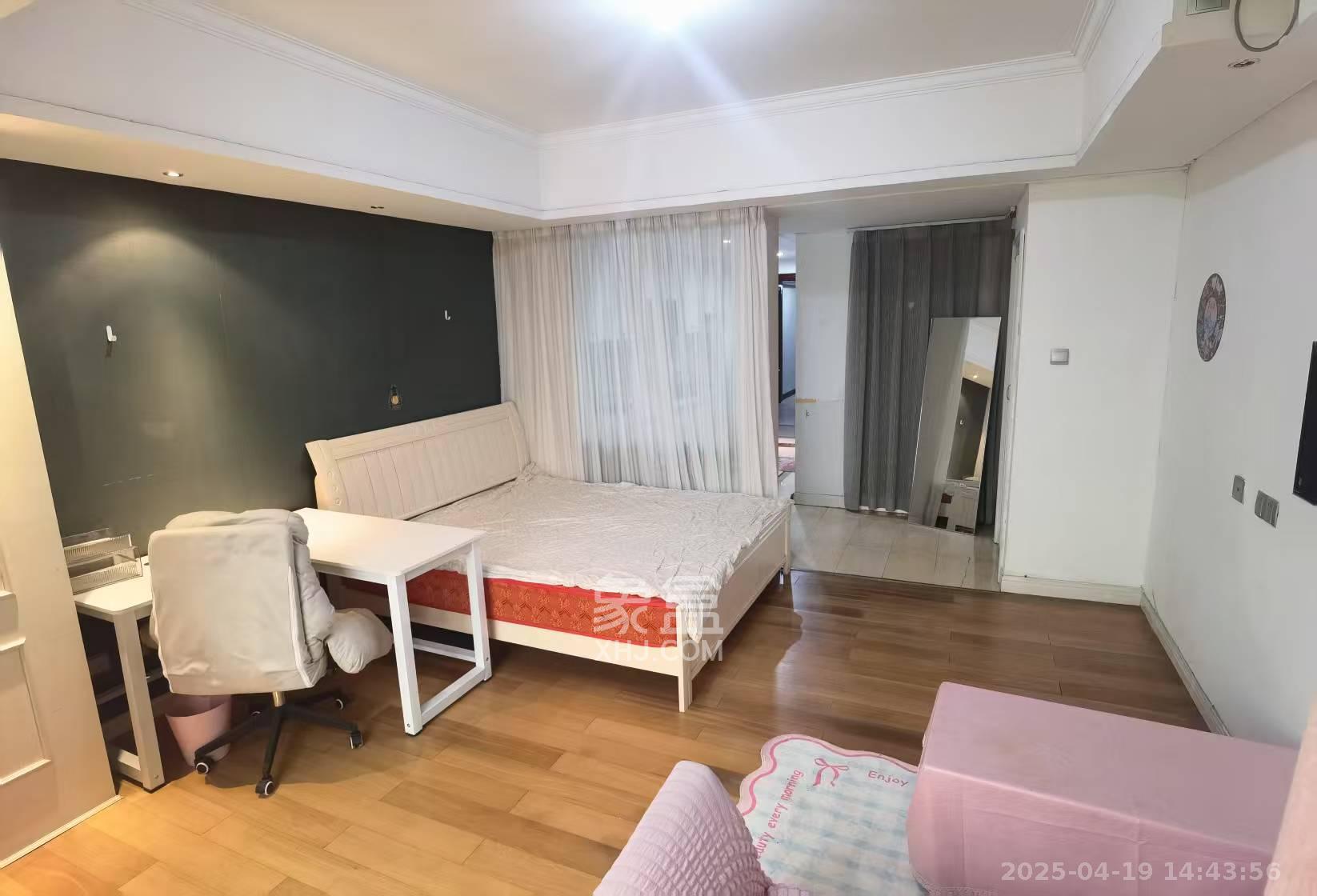 沁园春御院 1室1厅1卫 1800.0元/月 沁园春御院 1室1厅1卫 1800.0元/月室内图