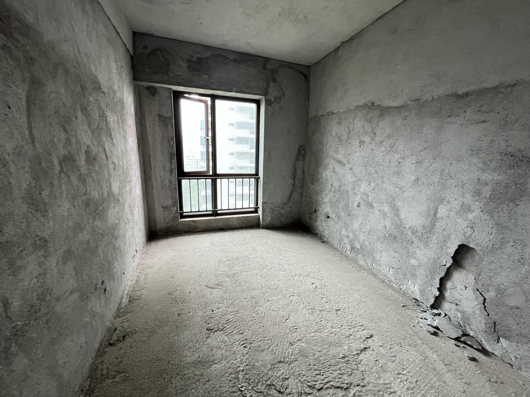 滨海豪庭 4室2厅3卫 490.0万 滨海豪庭 4室2厅3卫 490.0万客厅