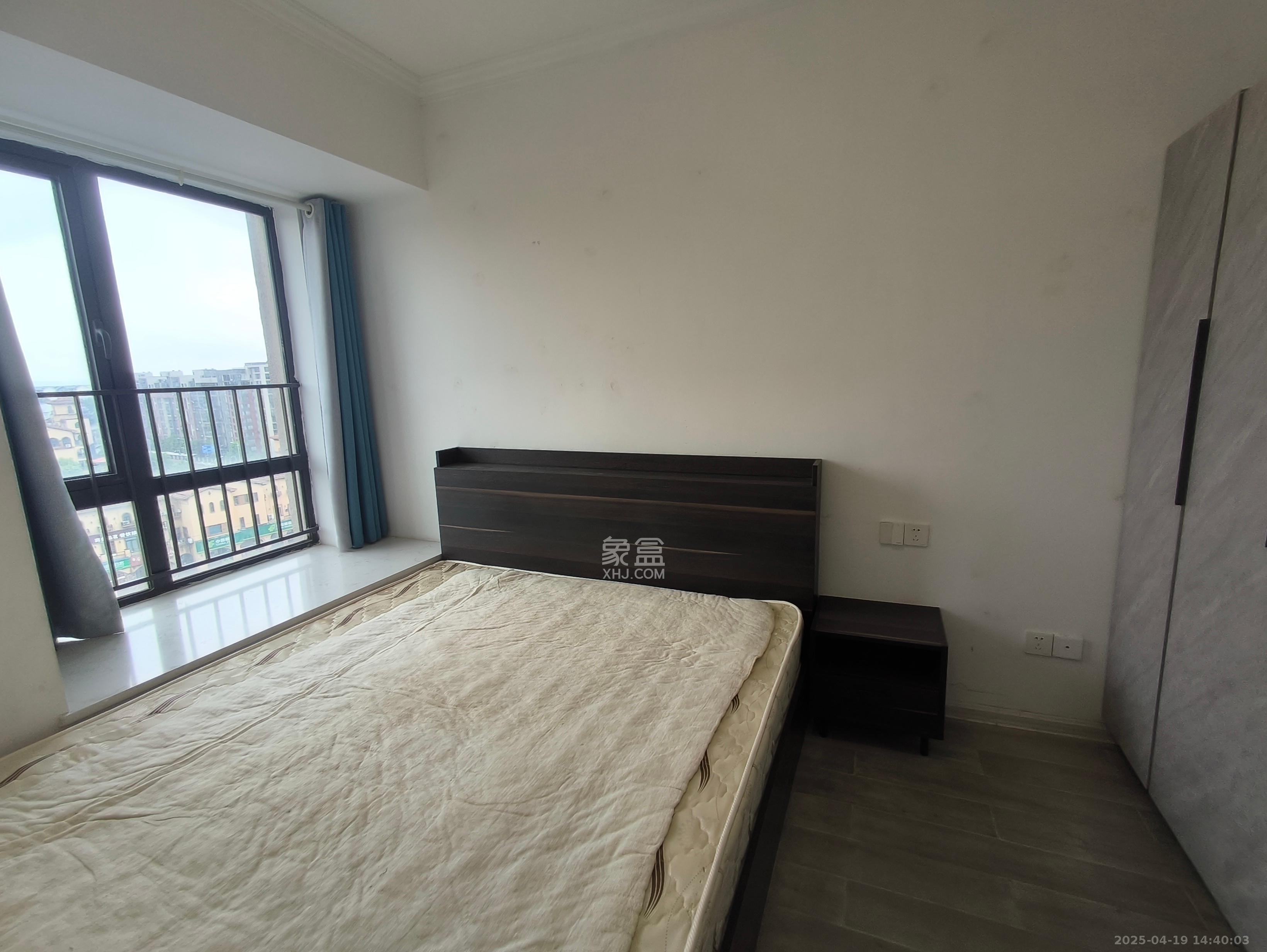 中海新城熙岸(中信新城五期)  2室2厅1卫    1750.0元/月 中海新城熙岸(中信新城五期)  2室2厅1卫    1750.0元/月室内图