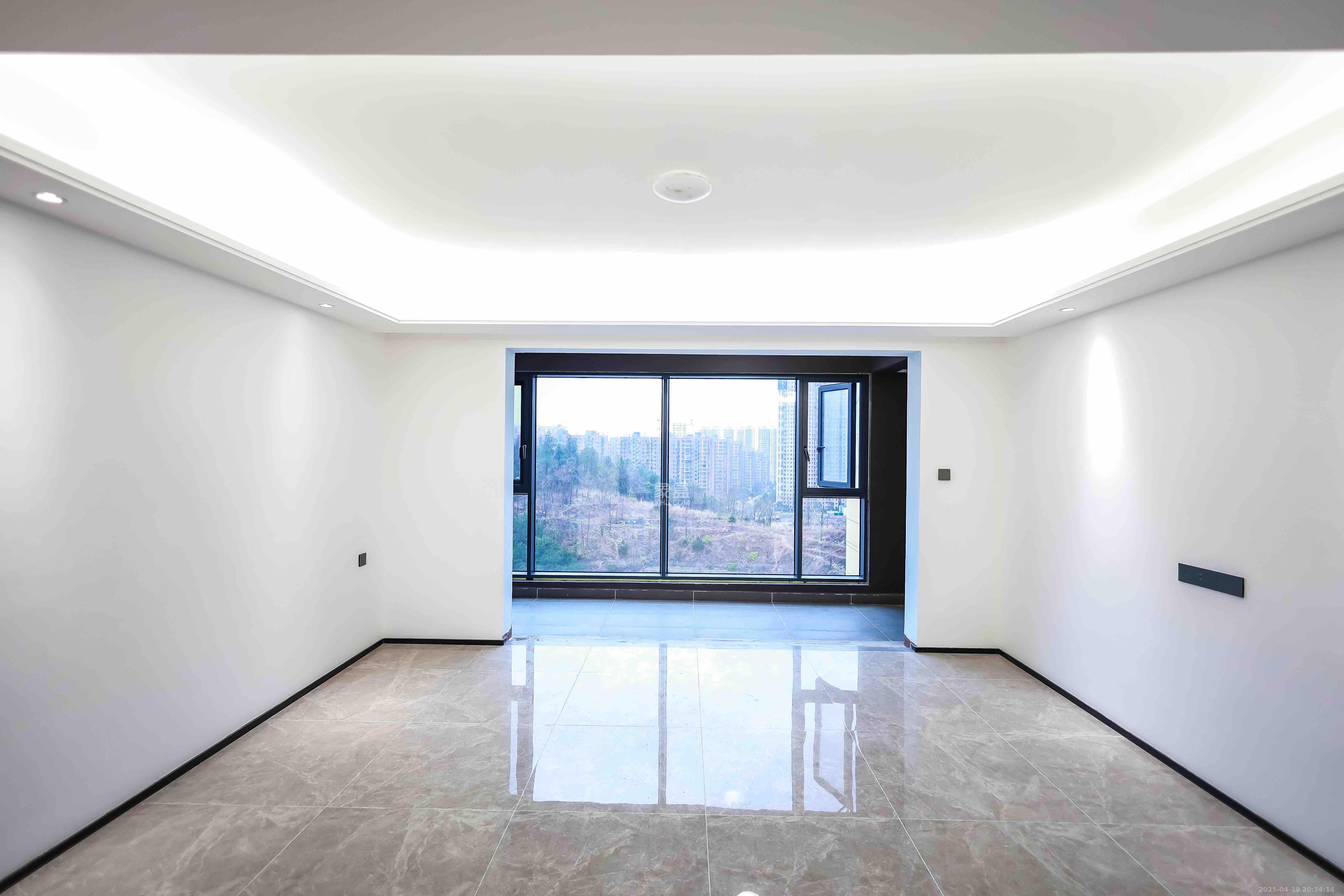 招商麓山府  4室2厅2卫    4500.0元/月 招商麓山府  4室2厅2卫    4500.0元/月室内图