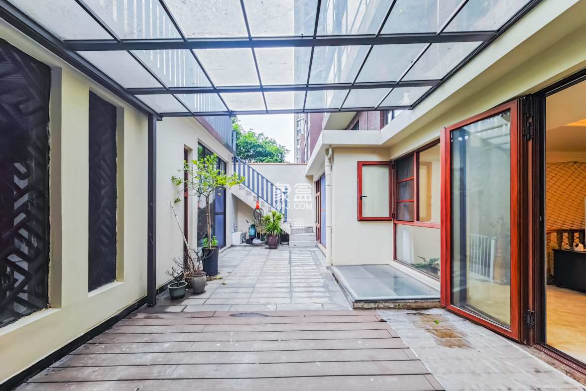 万科金域华府三四期  5室2厅3卫    340.0万 万科金域华府三四期  5室2厅3卫    340.0万其他