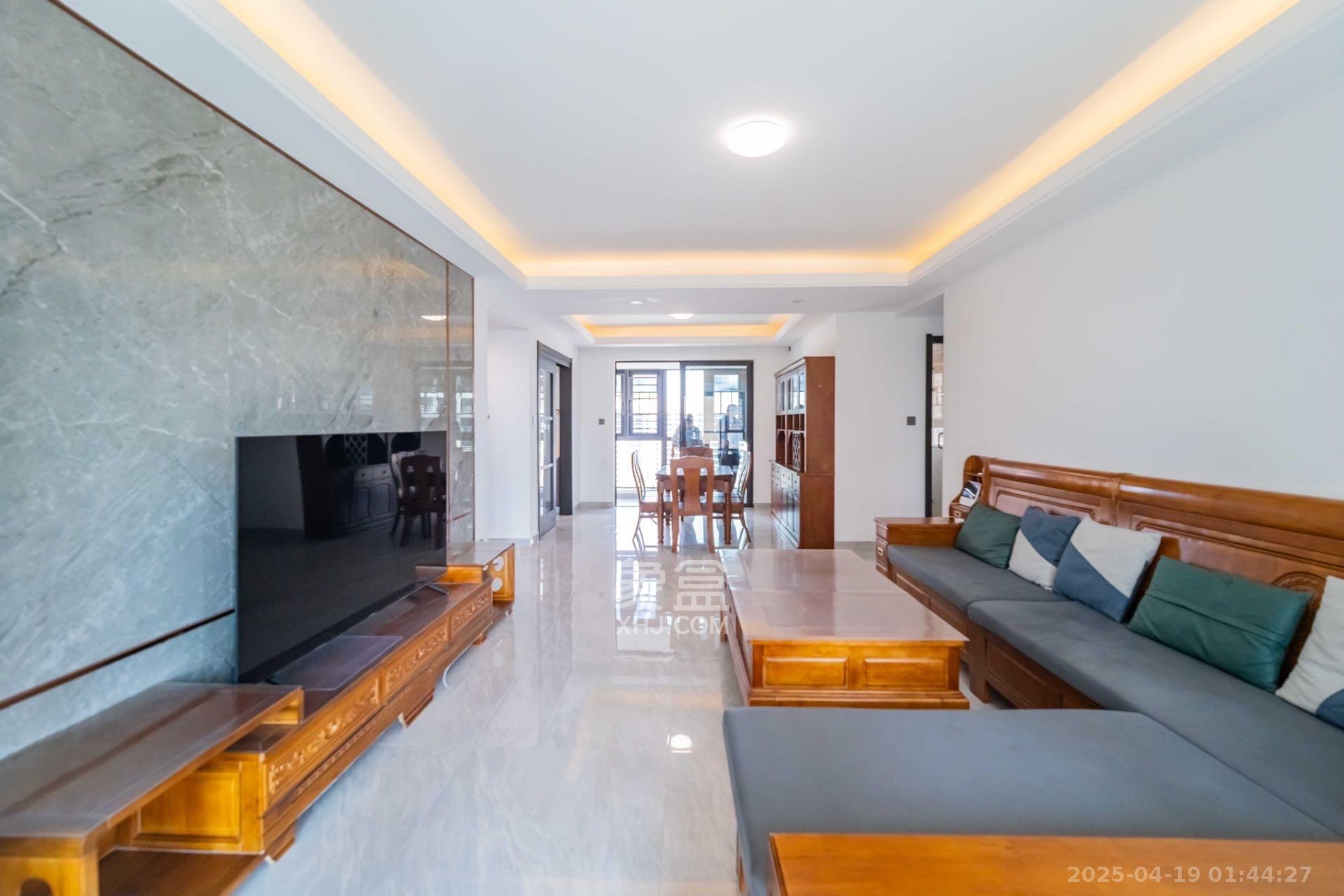 美的置业广场 4室2厅2卫 3500.0元/月 美的置业广场 4室2厅2卫 3500.0元/月室内图