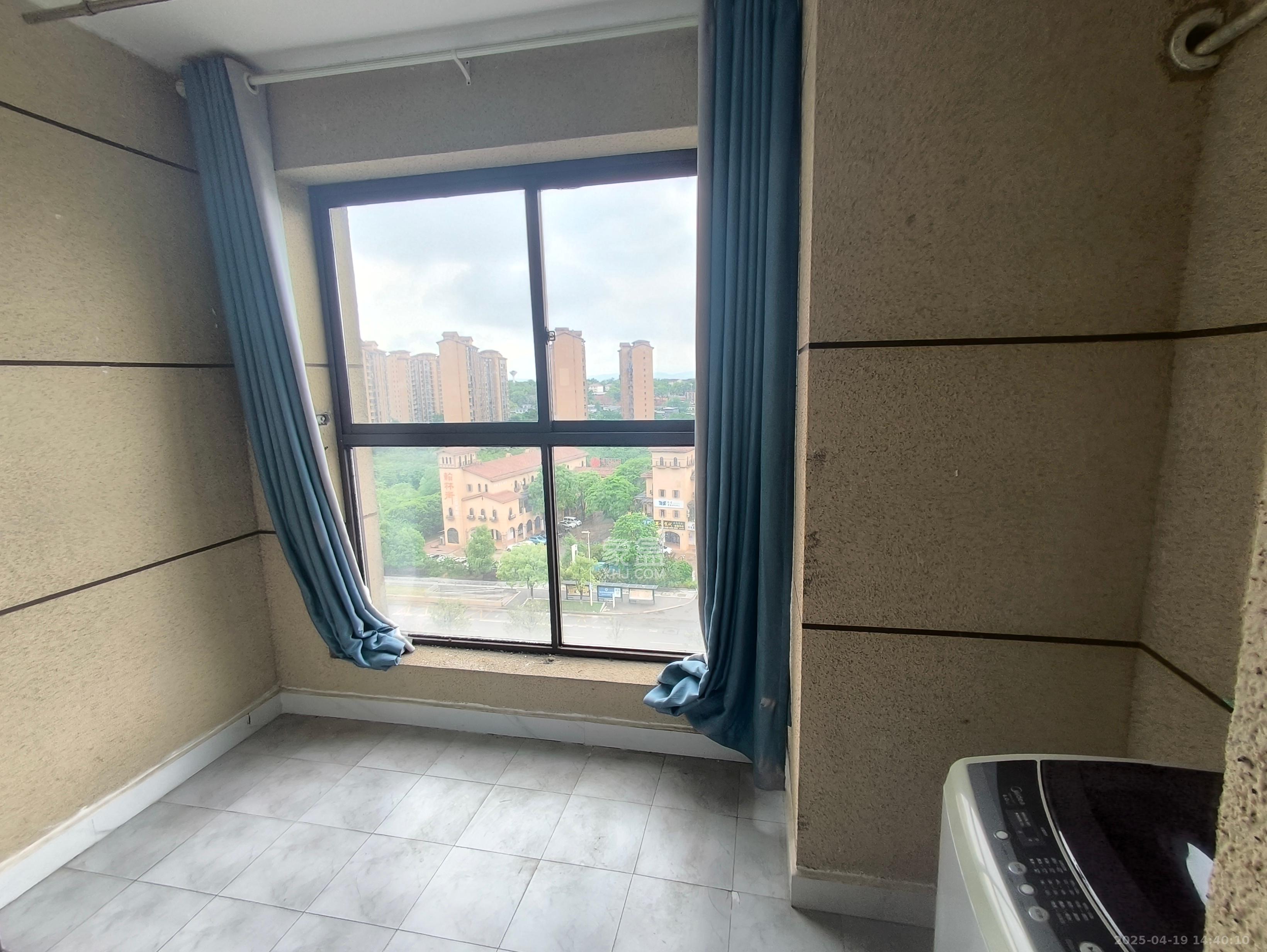 中海新城熙岸(中信新城五期)  2室2厅1卫    1750.0元/月 中海新城熙岸(中信新城五期)  2室2厅1卫    1750.0元/月室内图